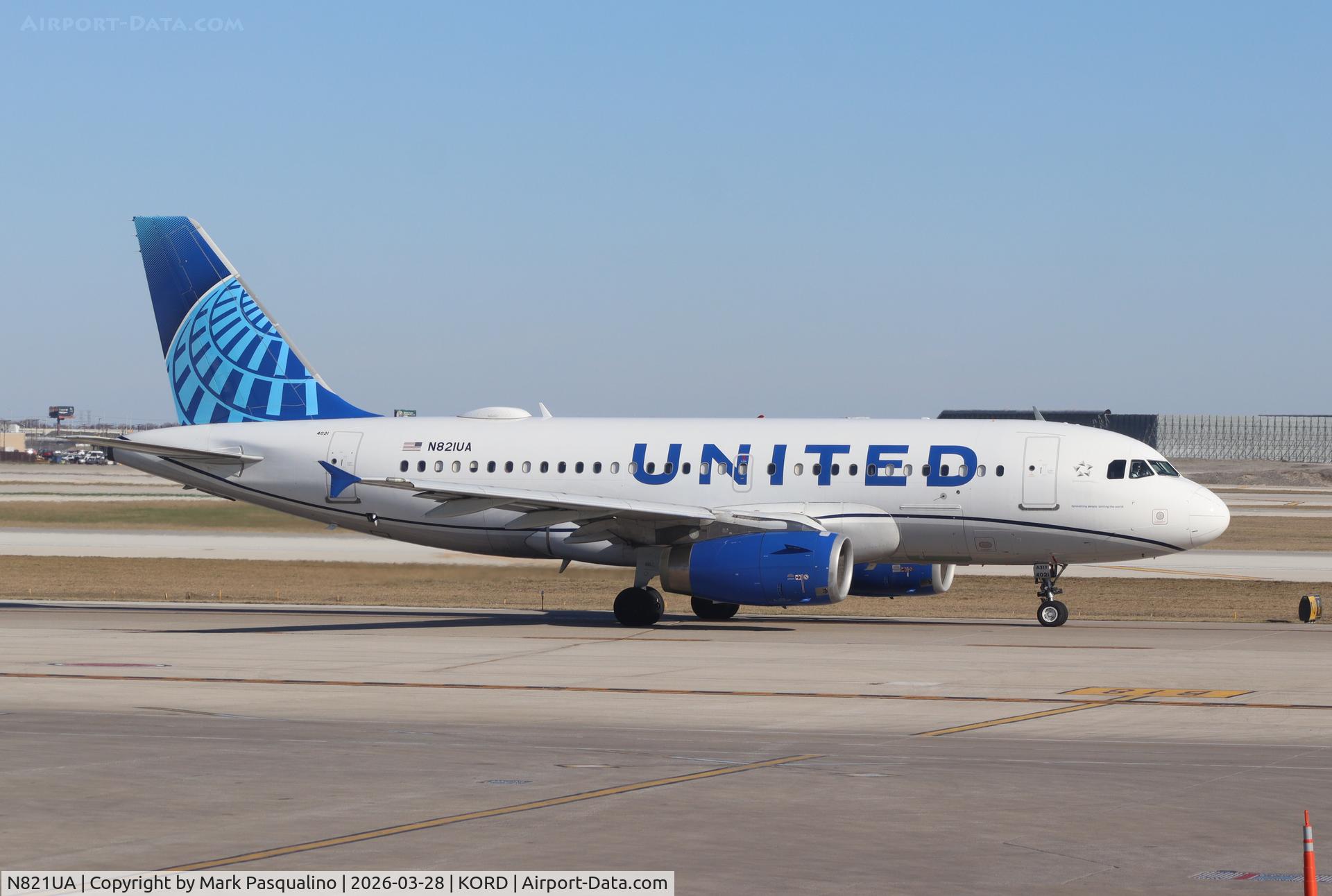 N821UA, 1998 Airbus A319-131 C/N 944, Airbus A319-131