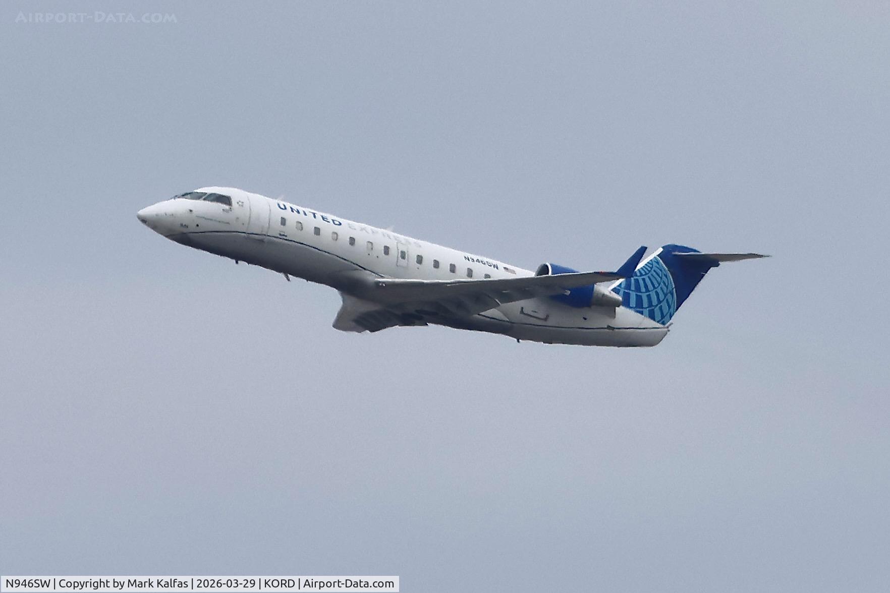 N946SW, 2003 Bombardier CRJ-200LR (CL-600-2B19) C/N 7776, CRJ2 SkyWest / United Express Bombardier CRJ-200LR (CL-600-2B19) N946SW  departing 27L KORD