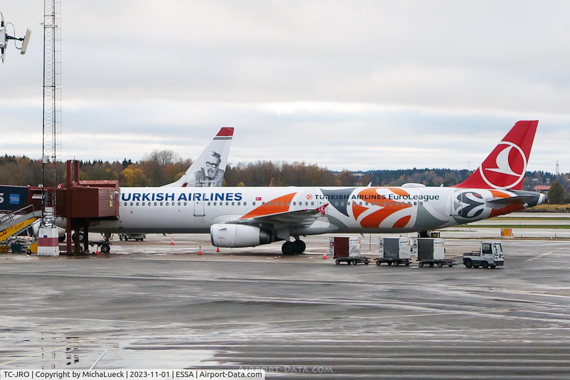 TC-JRO, 2011 Airbus A321-231 C/N 4682, At Arlanda