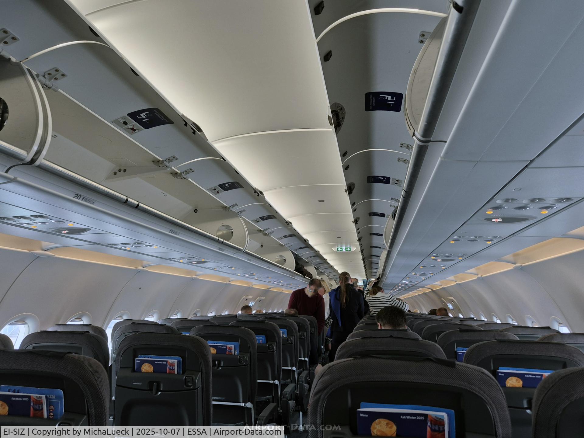 EI-SIZ, 2023 Airbus A321-251N C/N 11374, Boarding for the short flight to Umeå