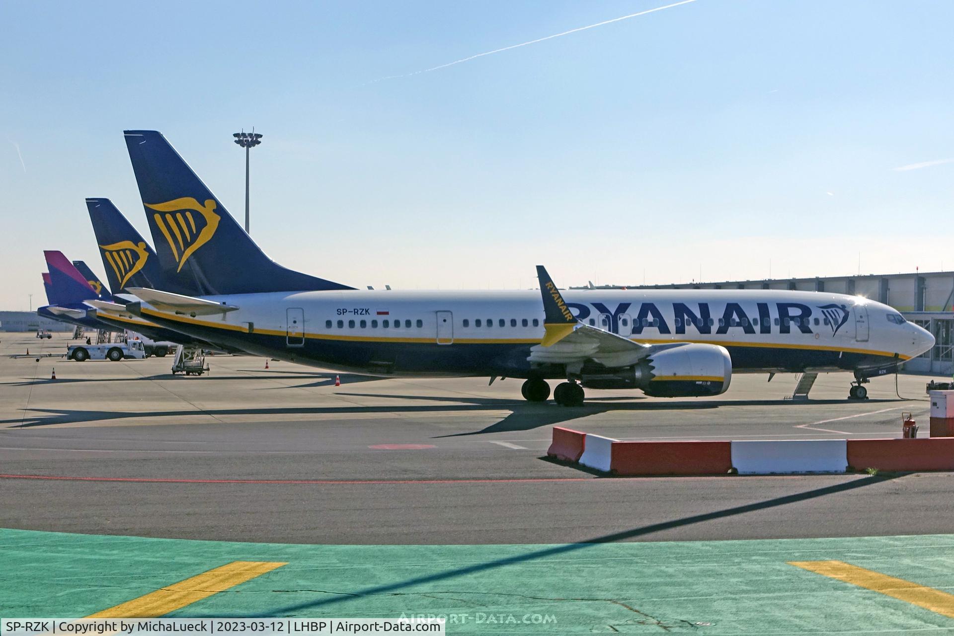 SP-RZK, 2021 Boeing 737-8-200 MAX C/N 62304, At Budapest