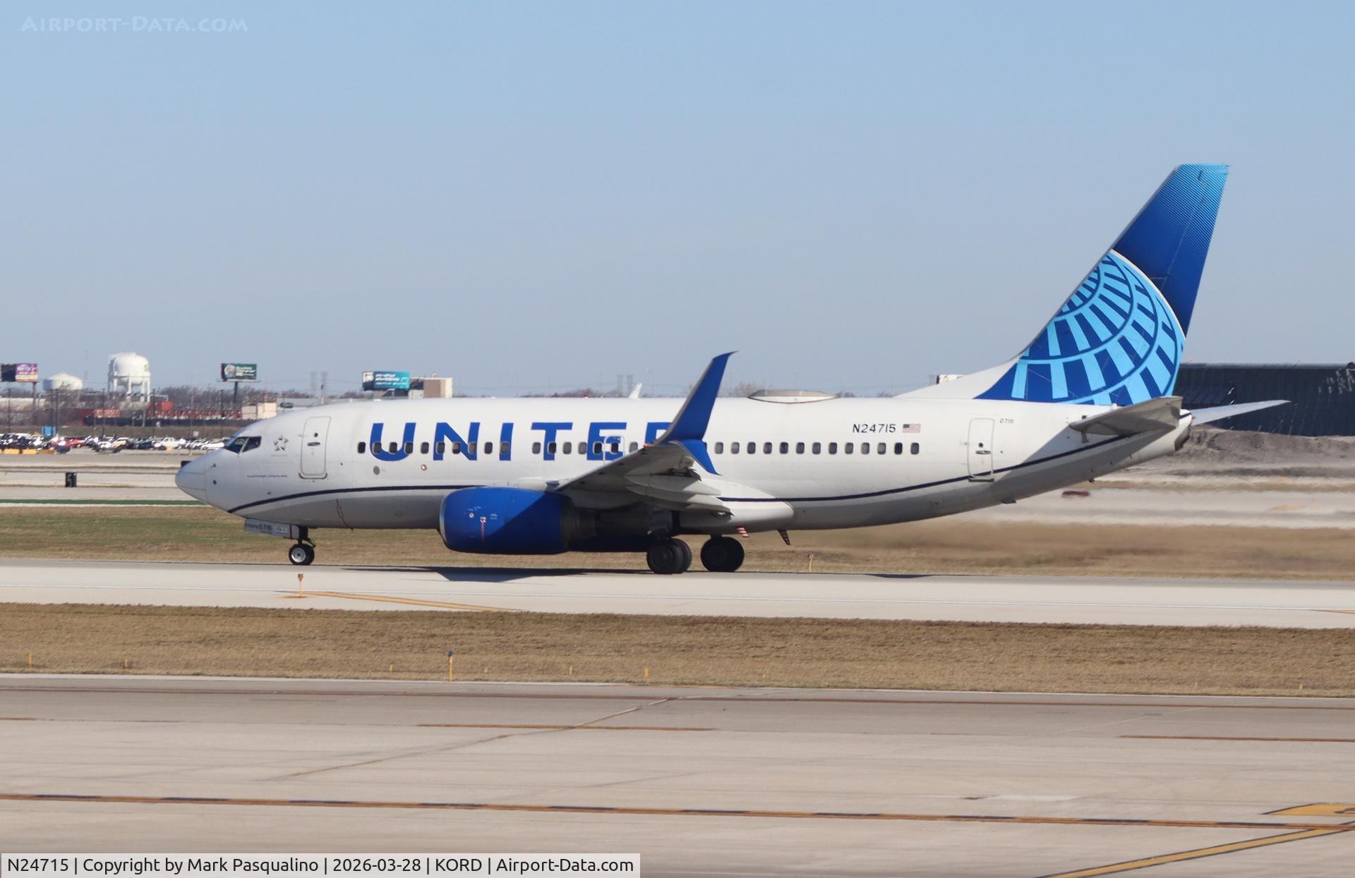 N24715, 1998 Boeing 737-724 C/N 28786, Boeing 737-724