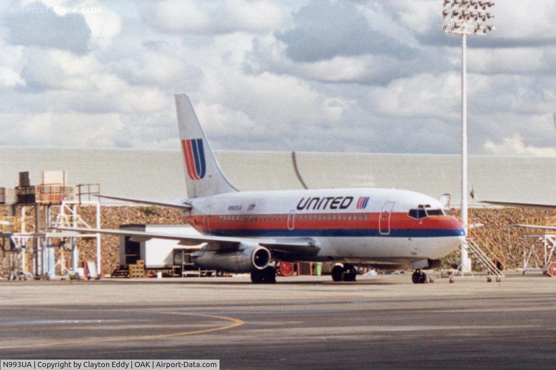 N993UA, 1980 Boeing 737-291 C/N 22383, Oakland airport 1990's