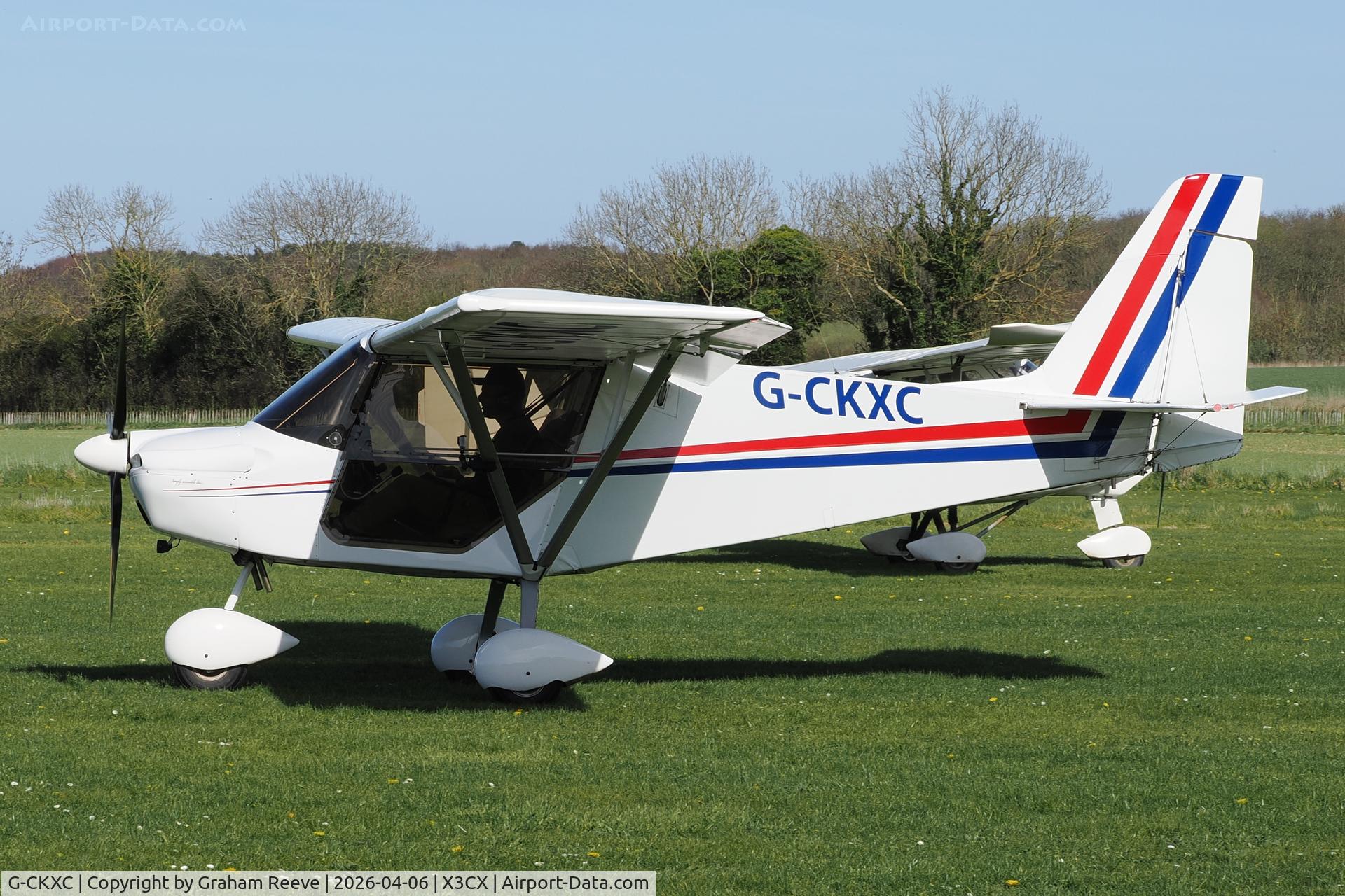 G-CKXC, 2018 Best Off SkyRanger Swift 912(1) C/N BMAA/HB/709, Departing from Northrepps.