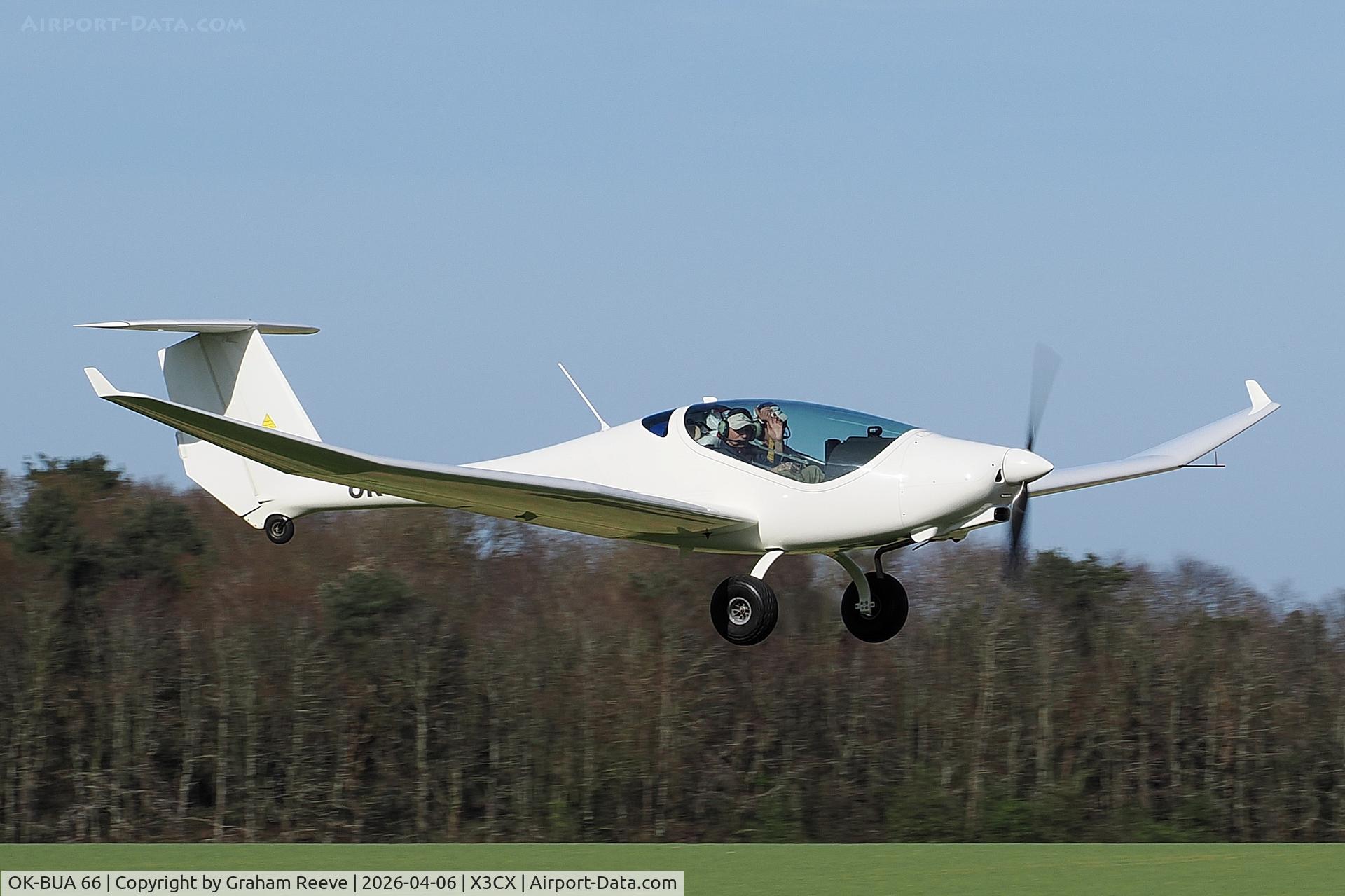 OK-BUA 66, Phoenix Air U15 C/N 60/U15, Departing from Northrepps.