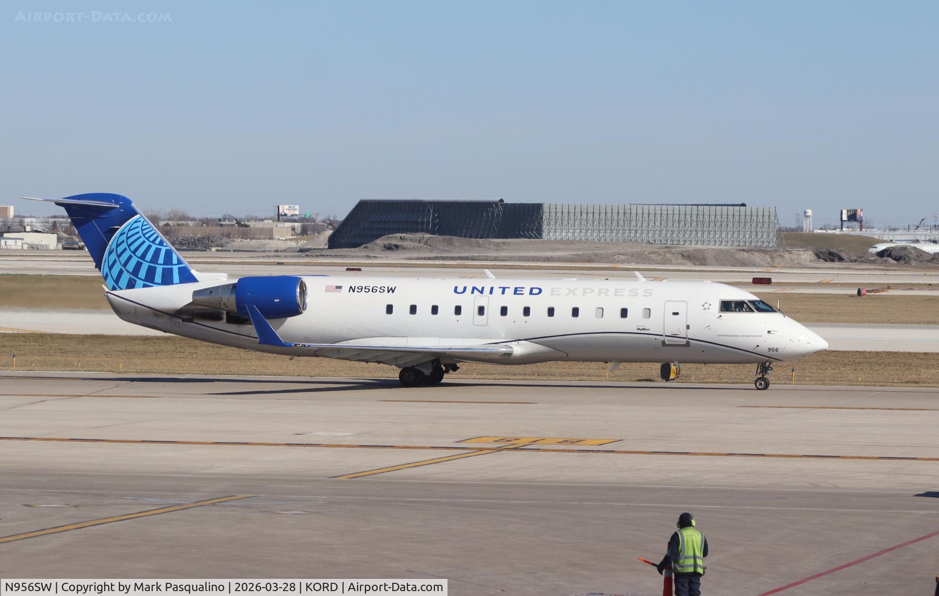 N956SW, 2003 Canadair CL-600-2B19 Regional Jet CRJ-200LR C/N 7825, CL-600-2B19