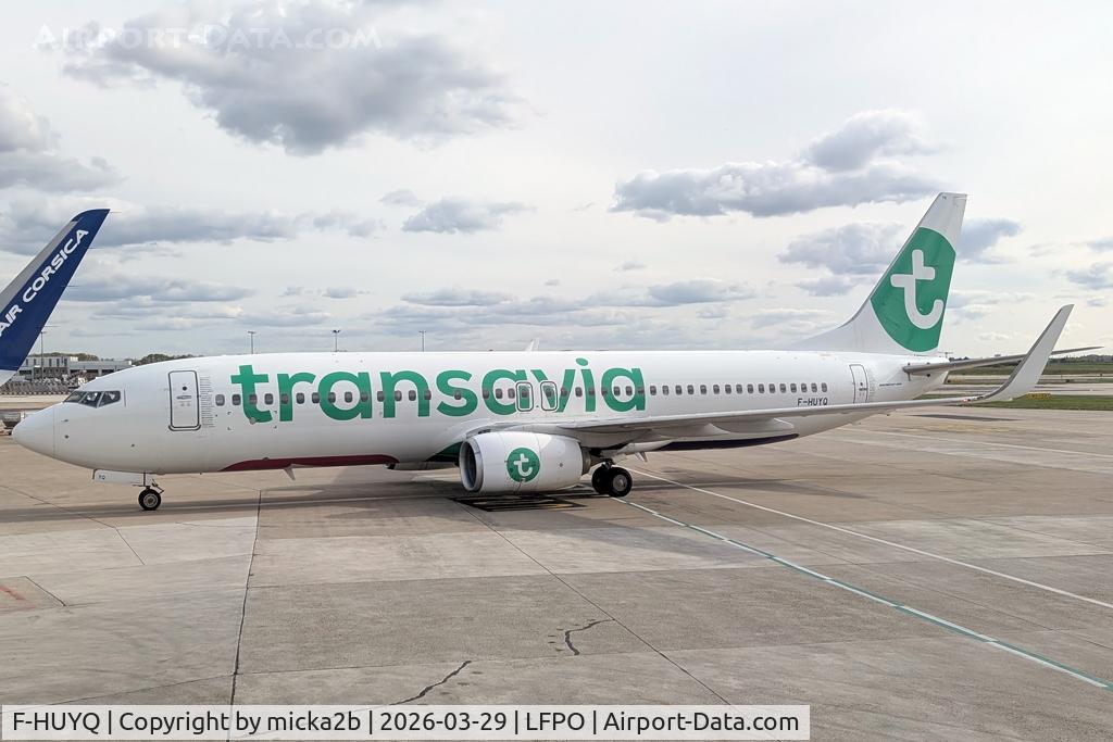 F-HUYQ, 2015 Boeing 737-8GP C/N 39874, Taxiing