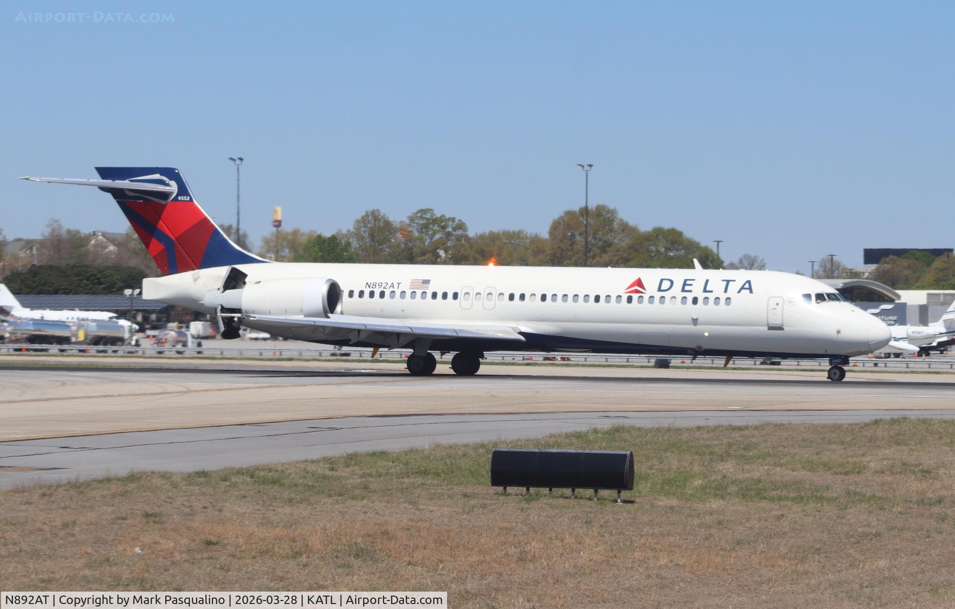 N892AT, 2004 Boeing 717-200 C/N 55044, Boeing 717-200