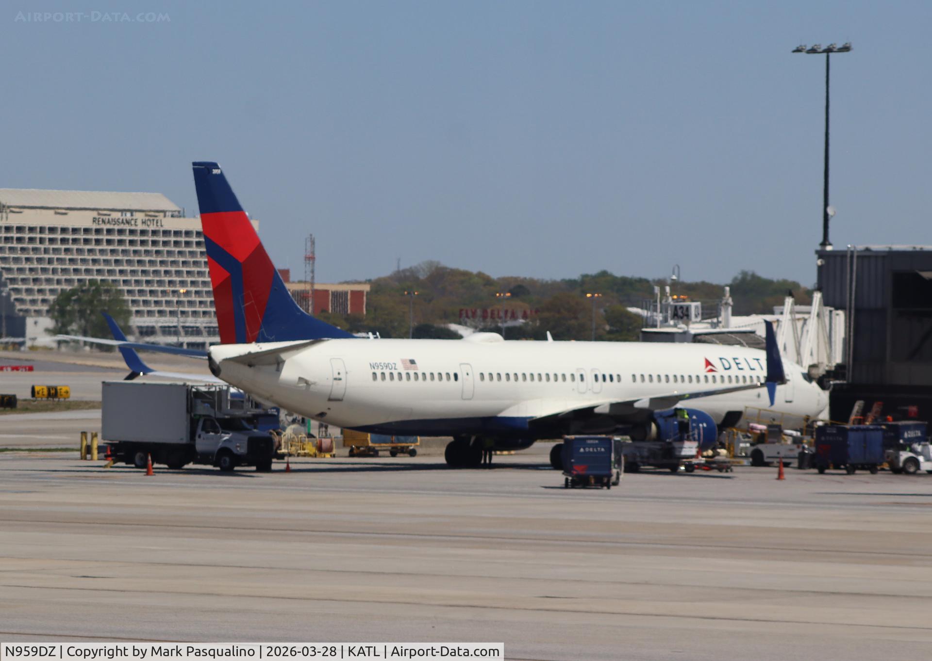 N959DZ, 2014 Boeing 737-9GP C/N 39880, Boeing 737-9GP