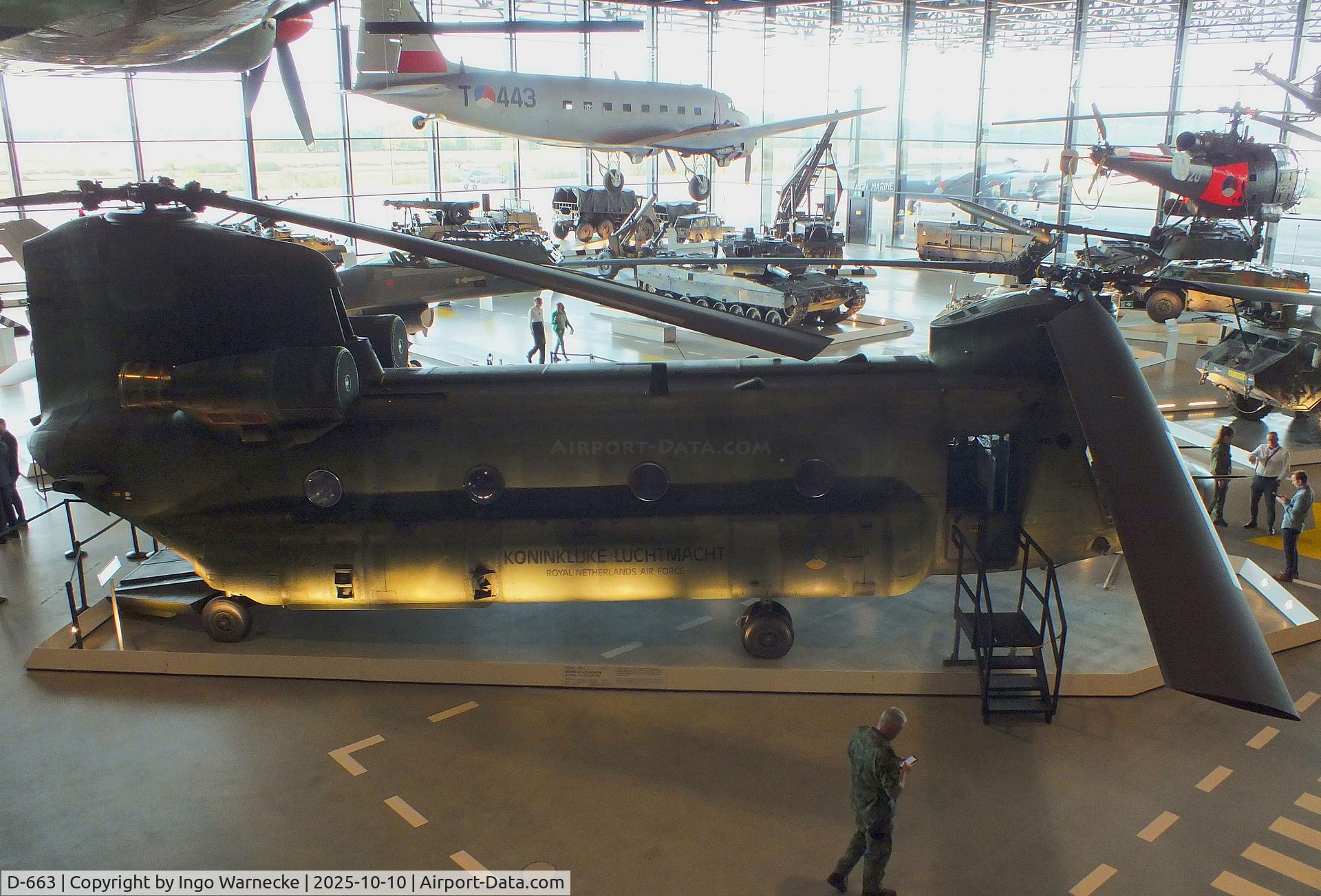 D-663, Boeing CH-47D Chinook C/N M.3663/NL-003, Boeing CH-47D Chinook at the Nationaal Militair Museum / National Military Museum, Soesterberg