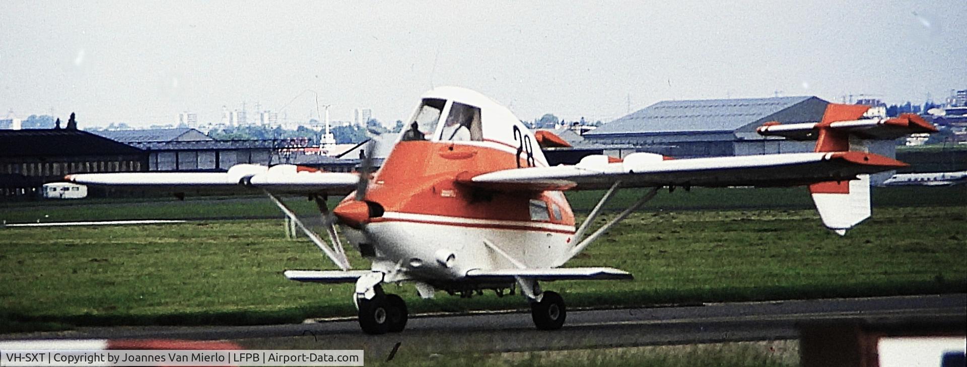 VH-SXT, Transavia PL-12 T300 C/N G999, ex-slide Le Bourget'81