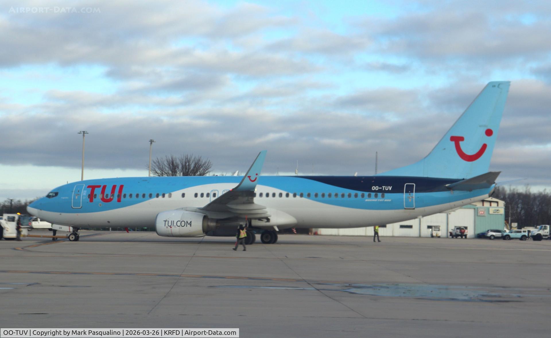OO-TUV, 2011 Boeing 737-86J C/N 36883, Boeing 737-86J