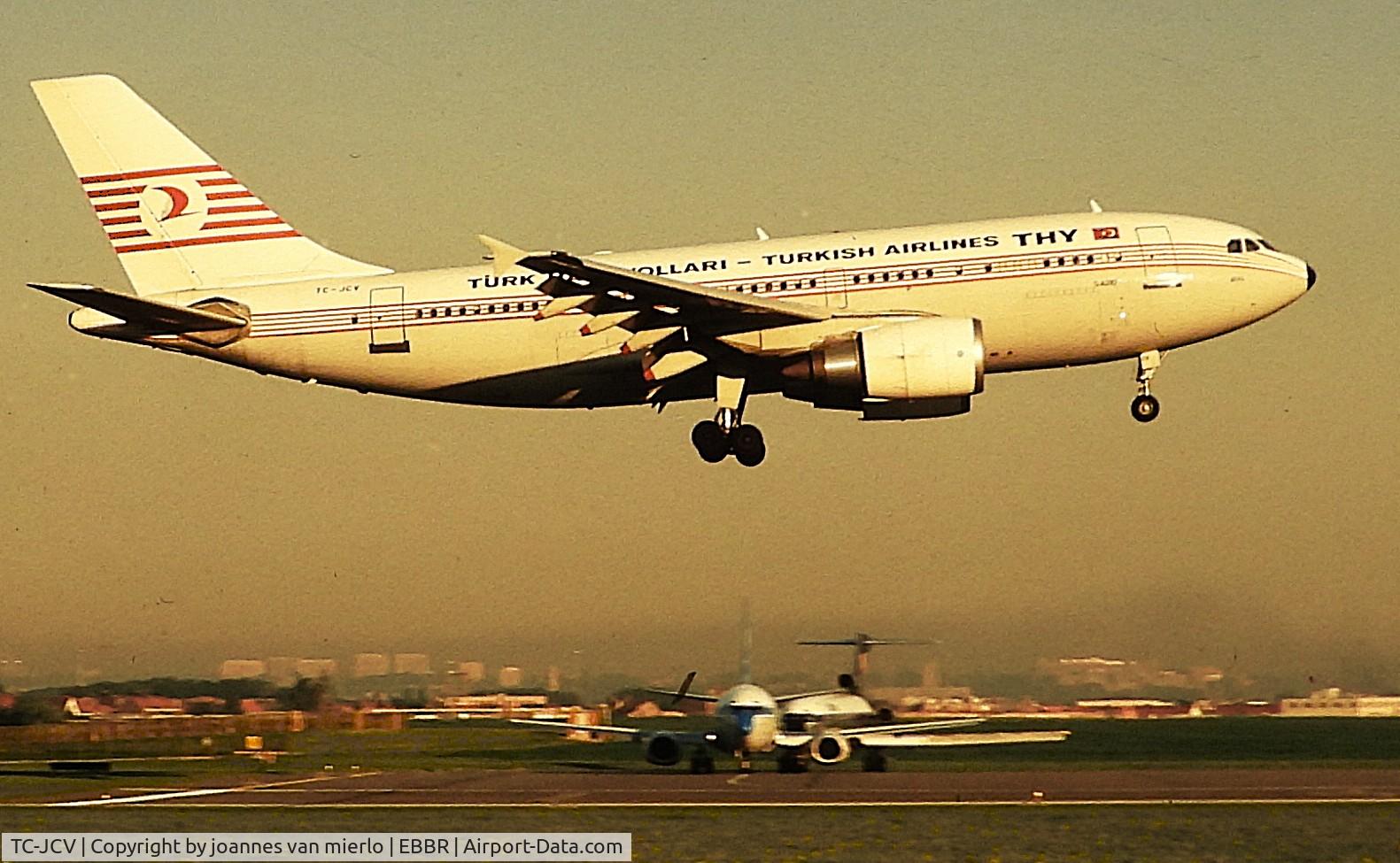 TC-JCV, 1988 Airbus A310-304 C/N 476, ex-slide