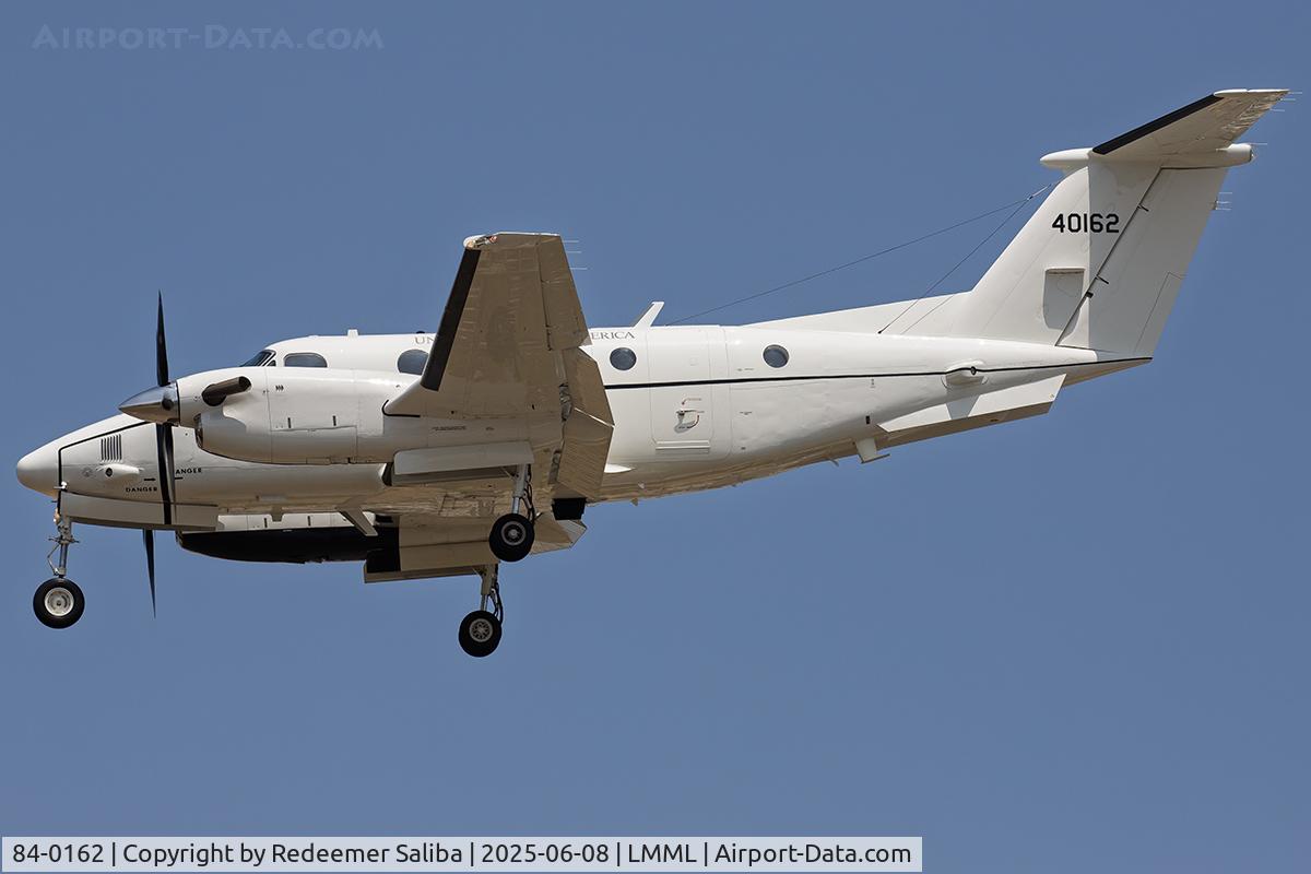 84-0162, 1984 Beech C-12U Huron C/N BL-092, Runway 31