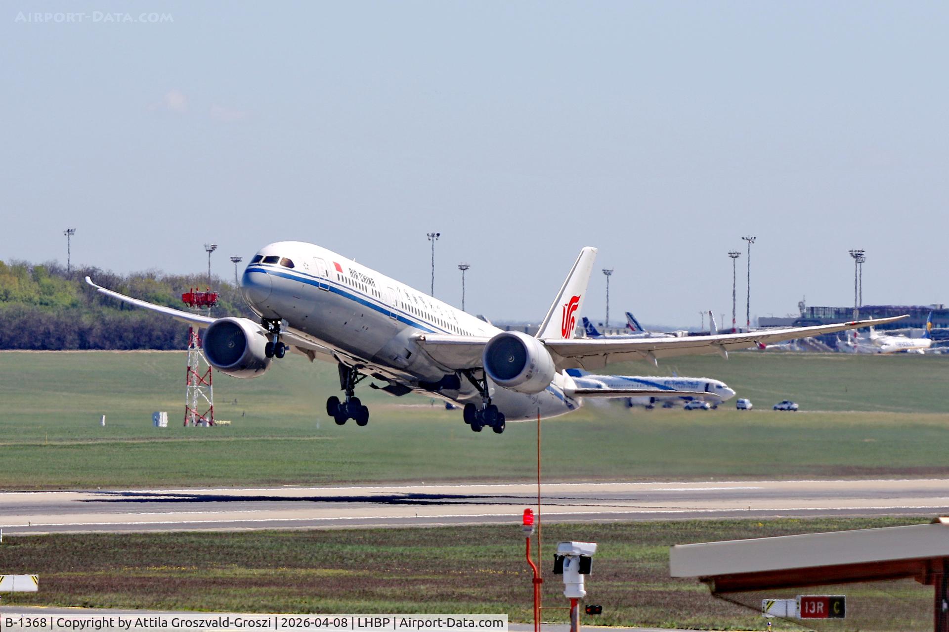B-1368, 2018 Boeing 787-9 Dreamliner Dreamliner C/N 34318, LHBP - Budapest Liszt Ferenc Airport (BUD)