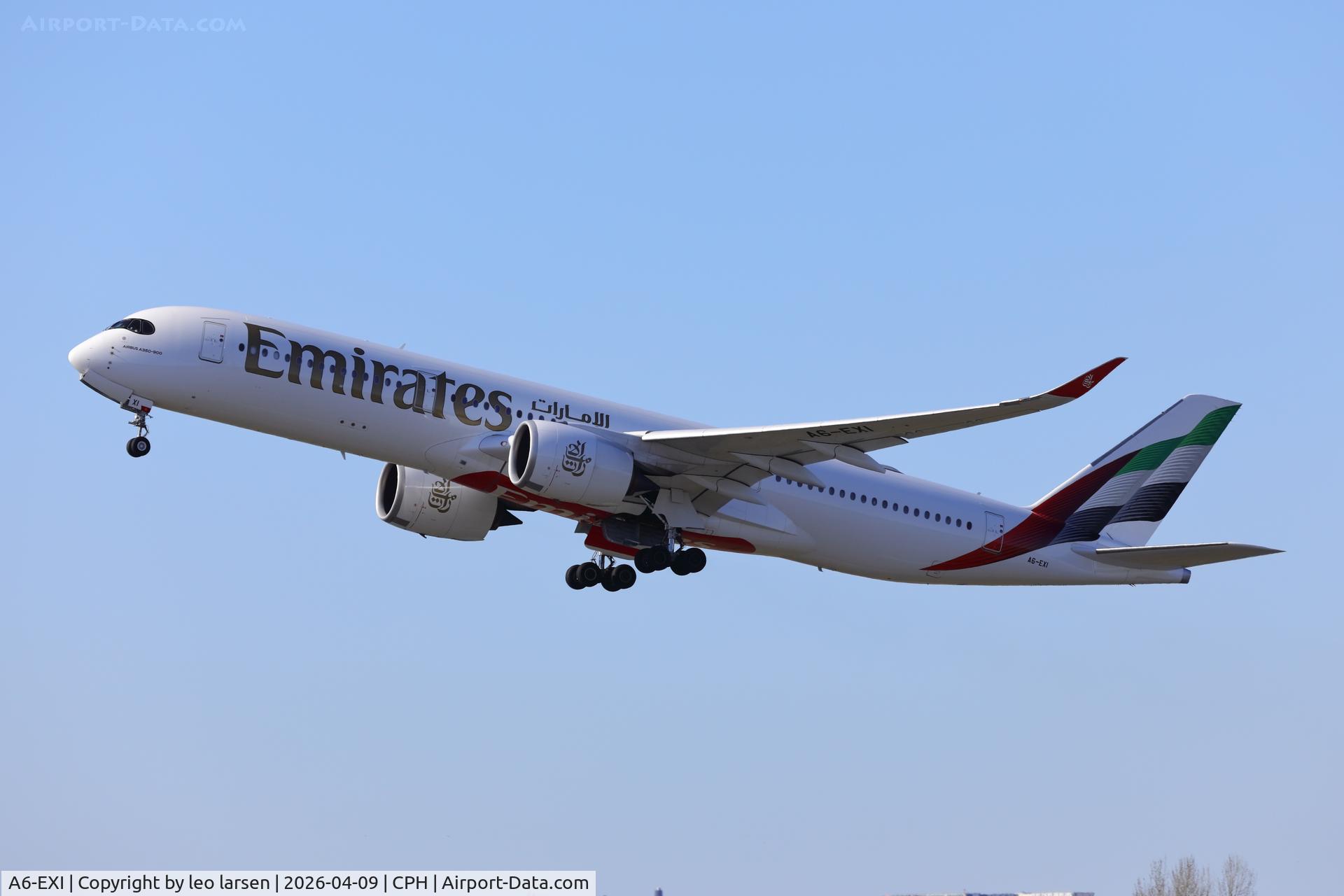 A6-EXI, 2025 Airbus A350-941 C/N 696, Copenhagen 9.4.2026