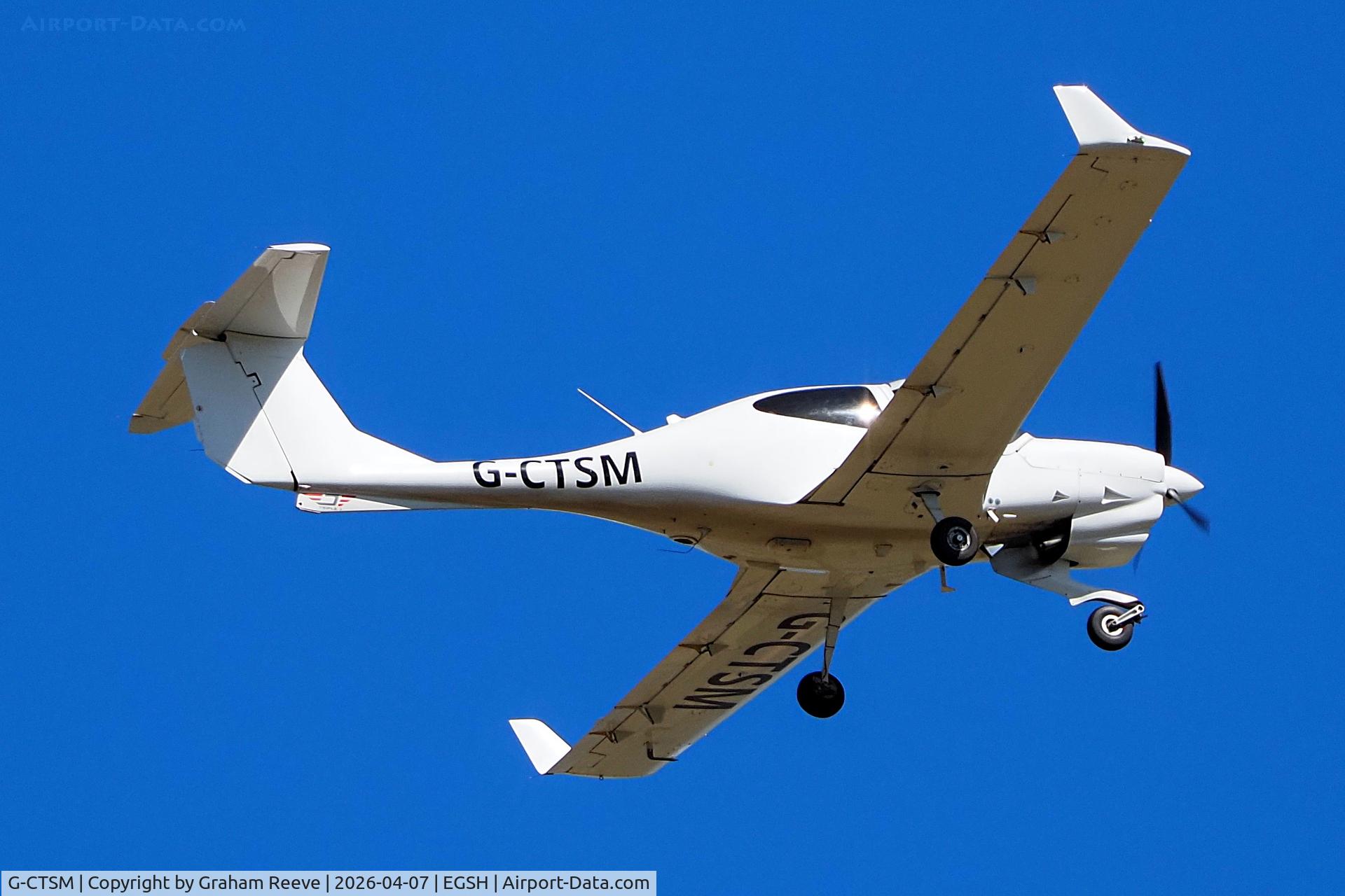 G-CTSM, 2016 Diamond DA-40NG Diamond Star C/N 40.N311, Departing from Norwich.