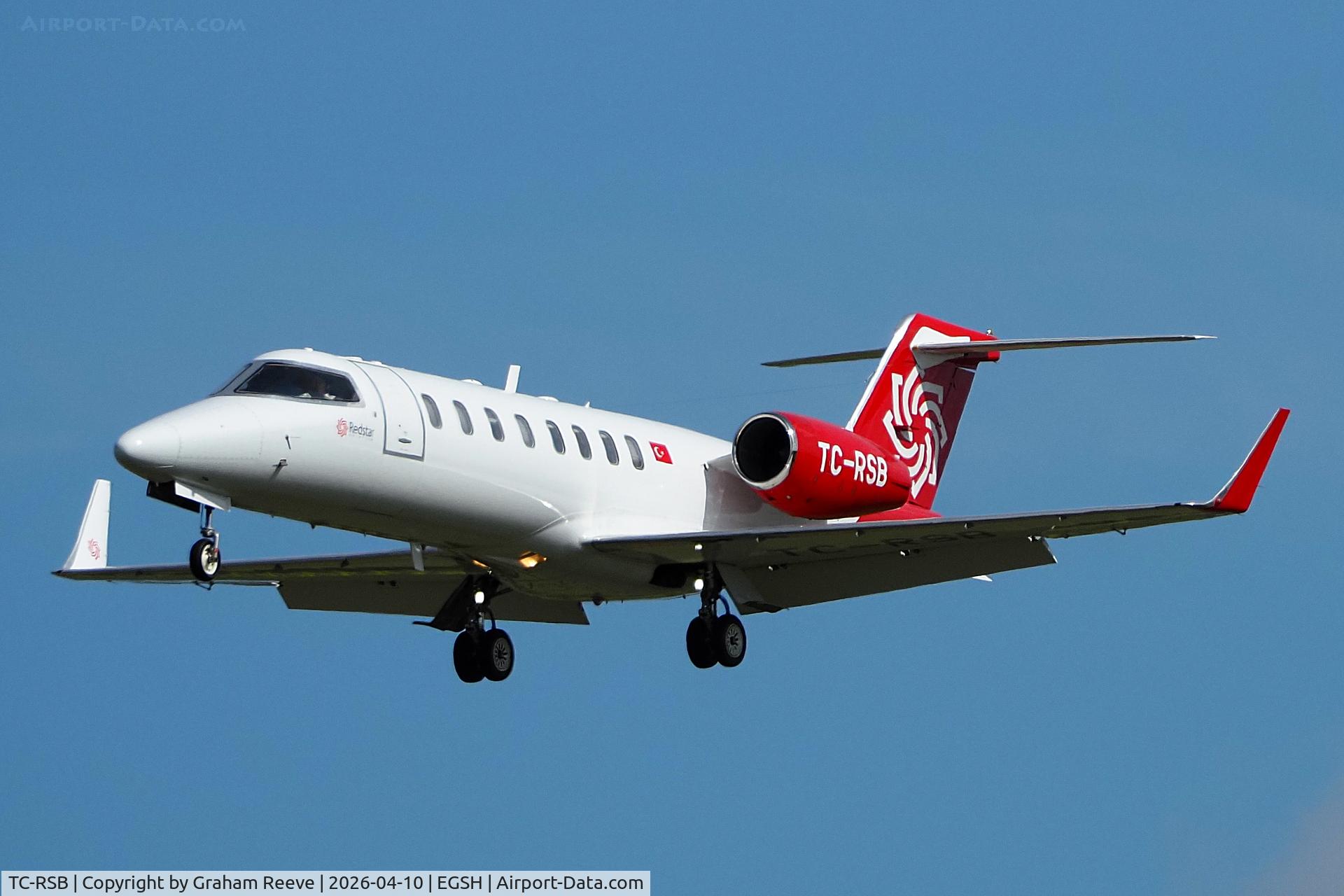 TC-RSB, 2006 Learjet 45 C/N 45-294, Landing at Norwich.