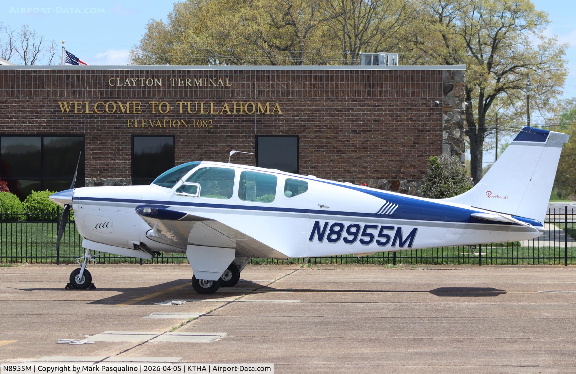 N8955M, 1963 Beech 35-B33 Debonair C/N CD-713, Beech B33
