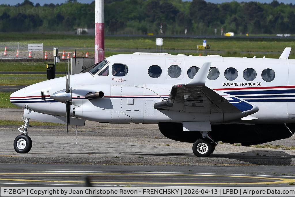 F-ZBGP, 2012 Hawker Beechcraft 350i Super King Air (B300) C/N FL-802, France Douane