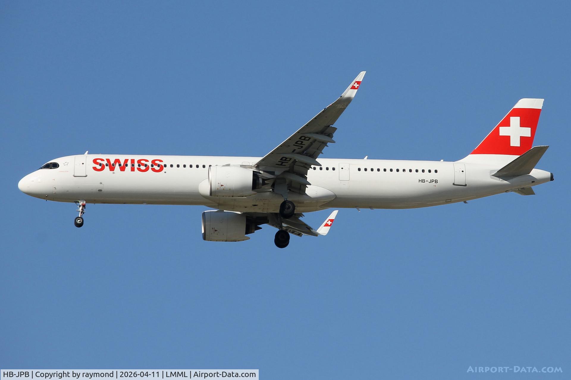 HB-JPB, 2020 Airbus A321-271NX C/N 10115, Airbus A321-271NX reg HB-JPB of Swiss on approach for RW31 landing in Malta from Zurich.