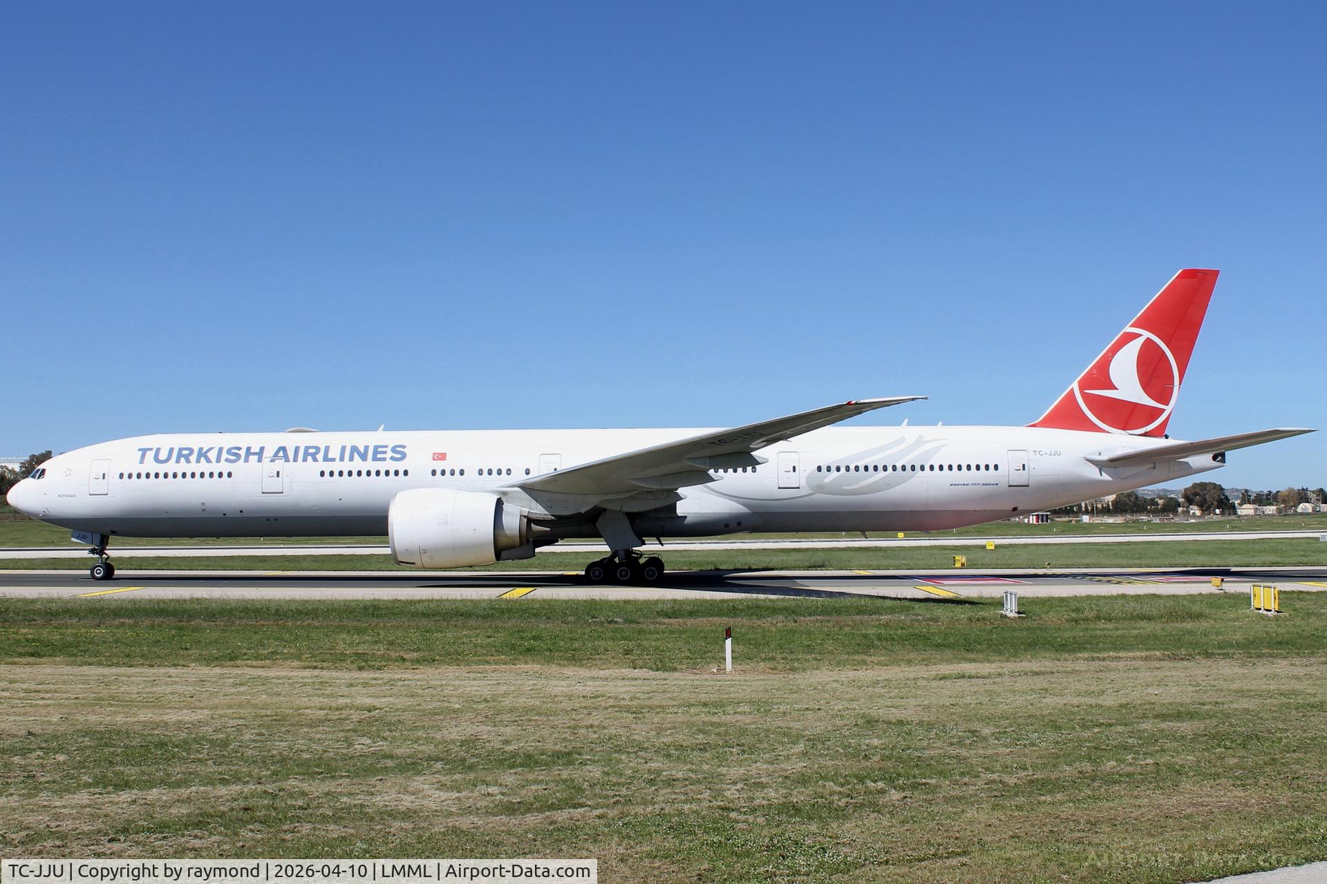 TC-JJU, 2014 Boeing 777-3F2/ER C/N 60401, Boeing 777-3F2/ER reg TC-JJU of Turkish Airlines taxiing out from Park No9 for departure from Malta to Istanbul.