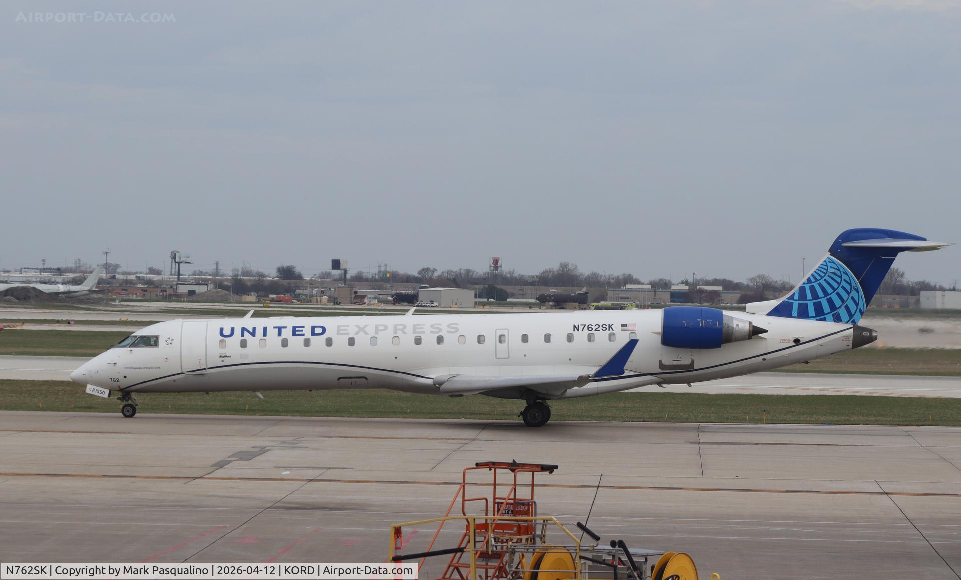 N762SK, 2005 Bombardier CRJ-701ER (CL-600-2C10) Regional Jet C/N 10226, CL-600-2C10