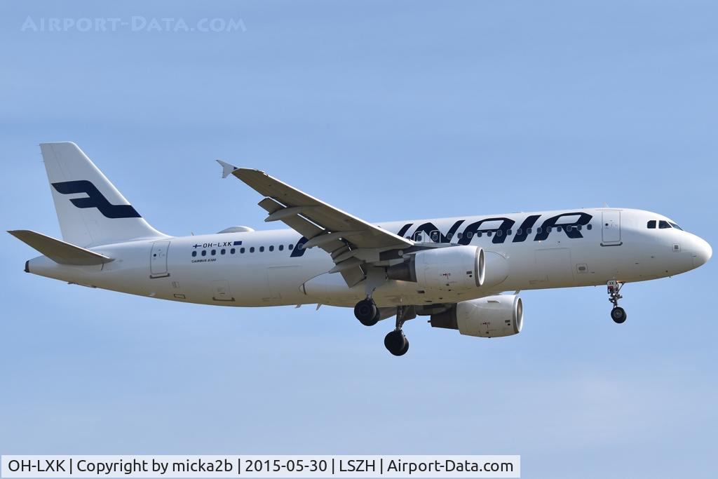 OH-LXK, 2003 Airbus A320-214 C/N 2065, Landing
