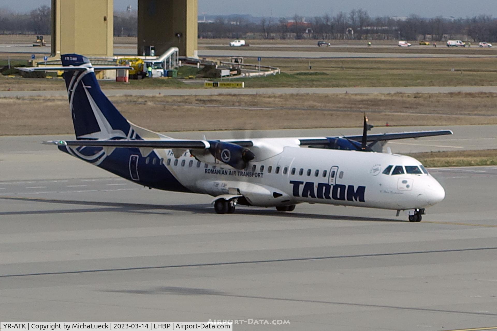YR-ATK, ATR 72-212A C/N 1621, At Budapest