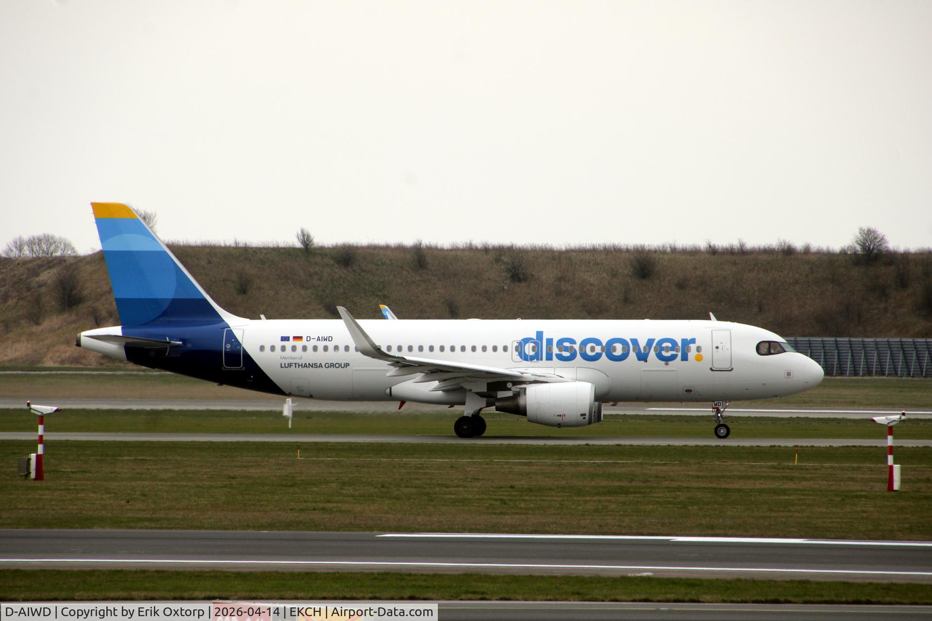 D-AIWD, 2018 Airbus A320-214 C/N 8672, D-AIWD in Discover c/n.