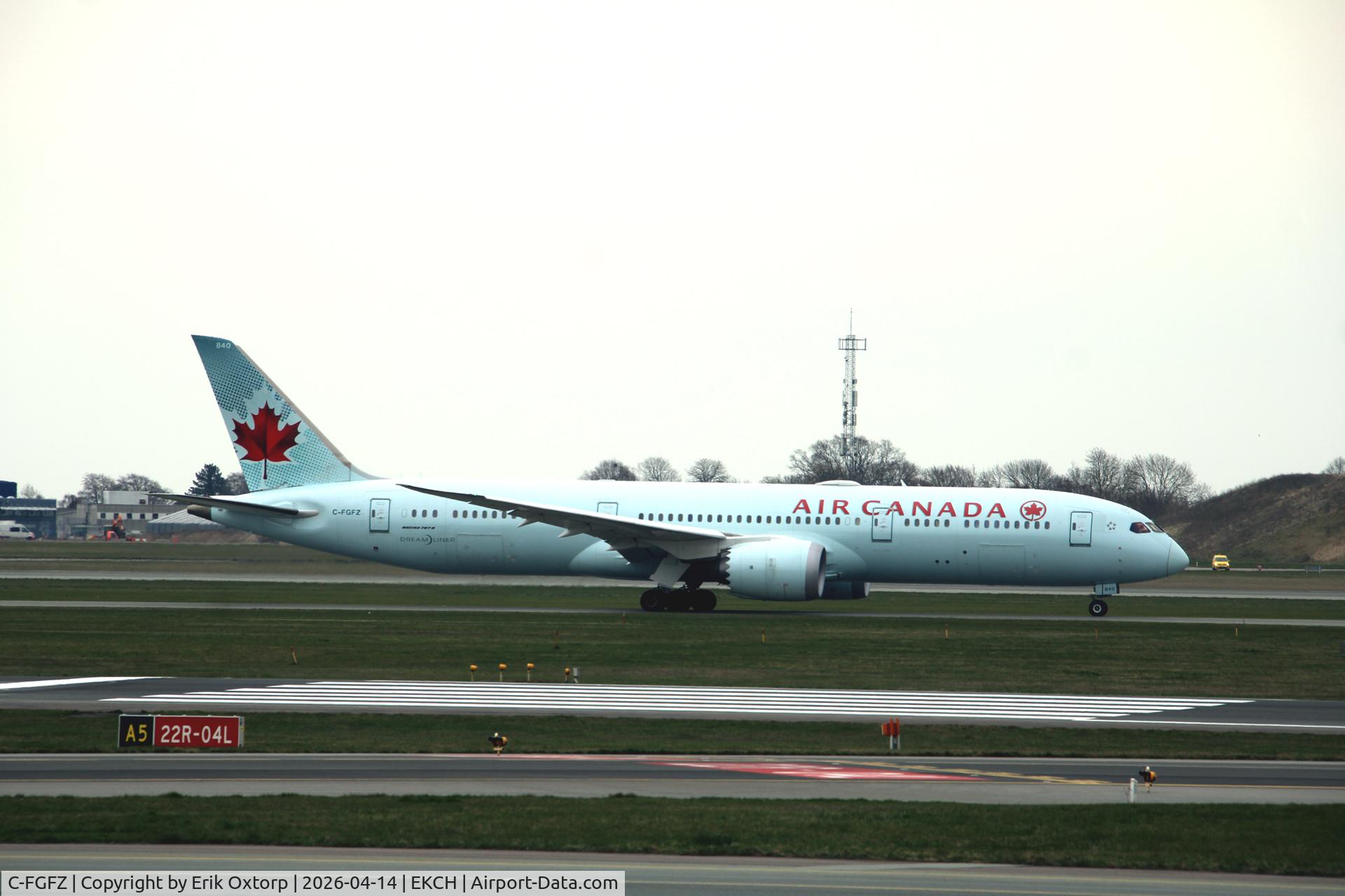 C-FGFZ, 2016 Boeing 787-9 Dreamliner C/N 37172, C-FGFZ prepare for takeoff rw 04R