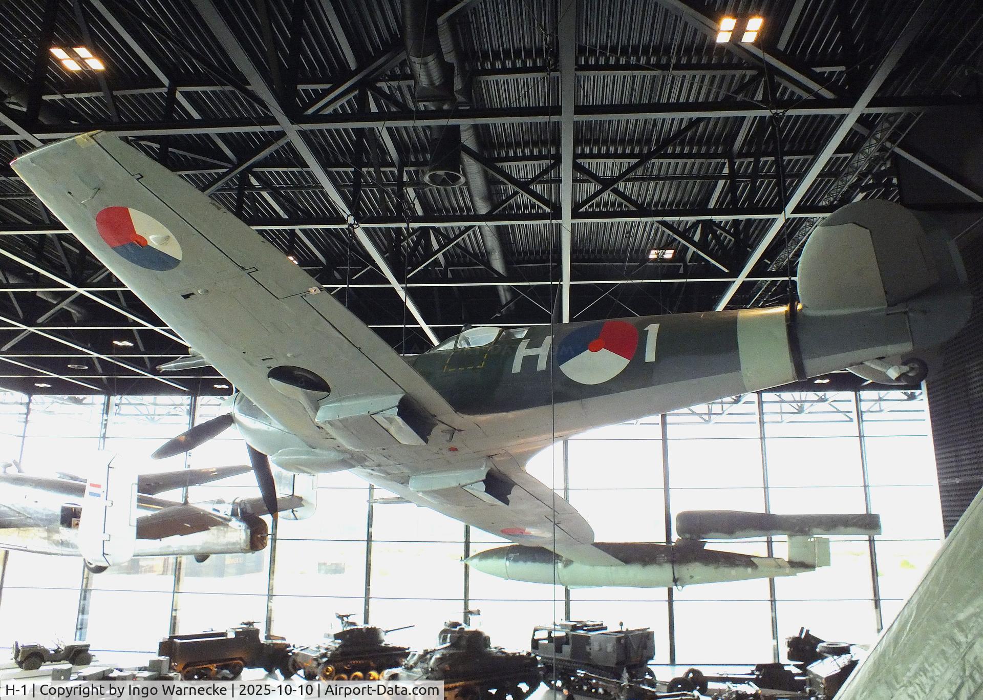 H-1, 1943 Supermarine Spitfire LF.IXc C/N 907, Supermarine Spitfire LF IXc at the Nationaal Militair Museum / National Military Museum, Soesterberg