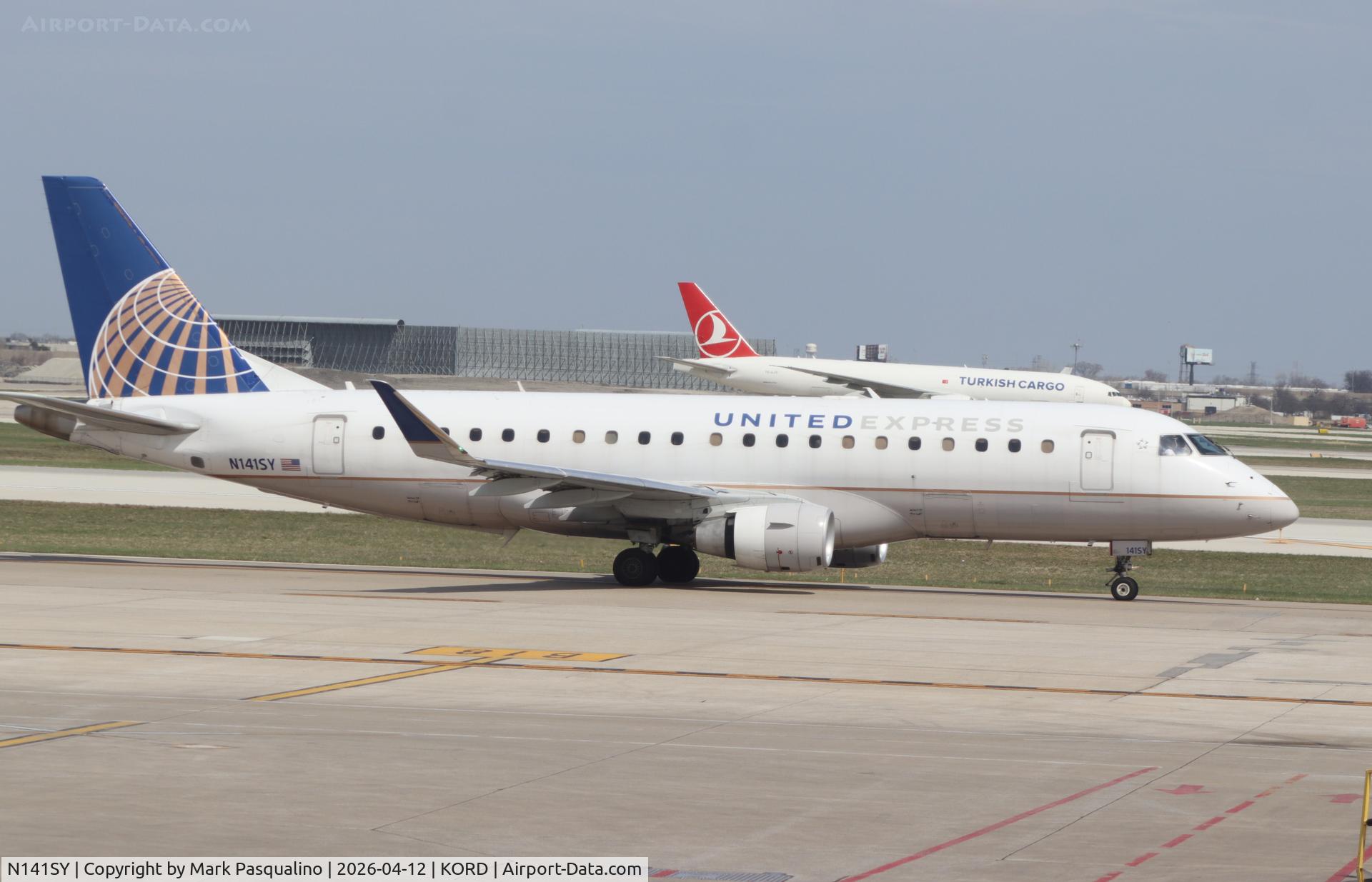 N141SY, 2015 Embraer 175LR (ERJ-170-200LR) C/N 17000472, ERJ-170-200LR