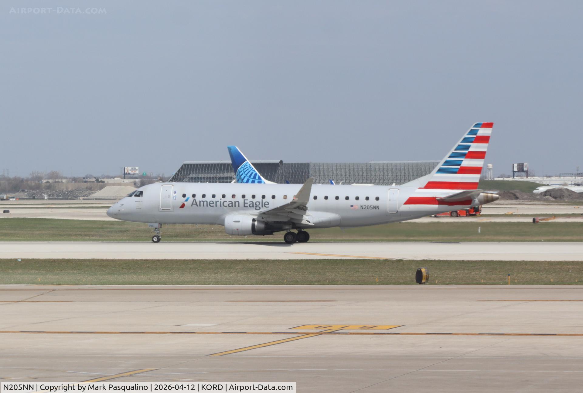 N205NN, 2015 Embraer 175LR (ERJ-170-200LR) C/N 17000481, ERJ-170-200LR