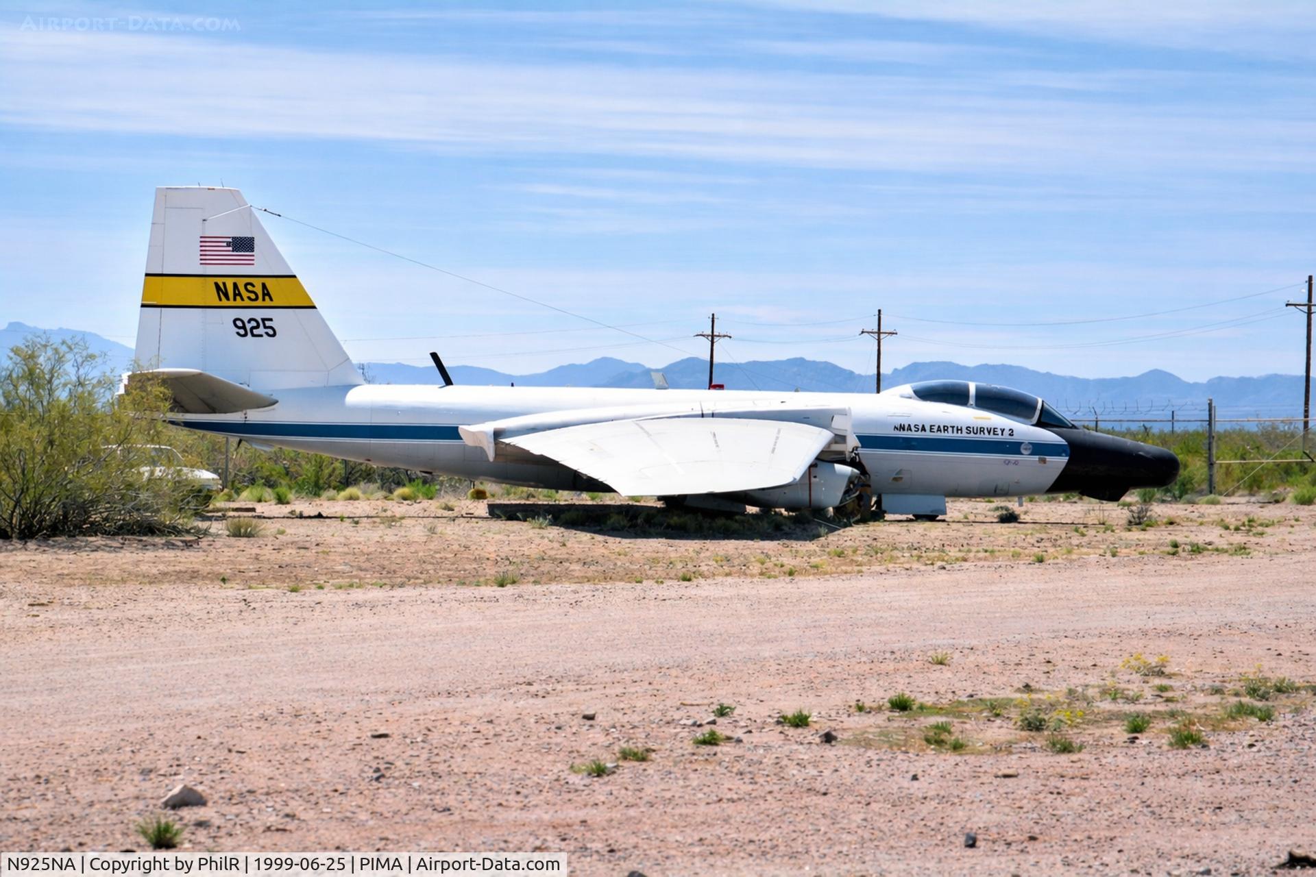 N925NA, Martin WB-57F Canberra C/N 011, 63-13501 (53-3975 RB-57D, N925NA) 1964 Martin WB-57F NASA Pima 
