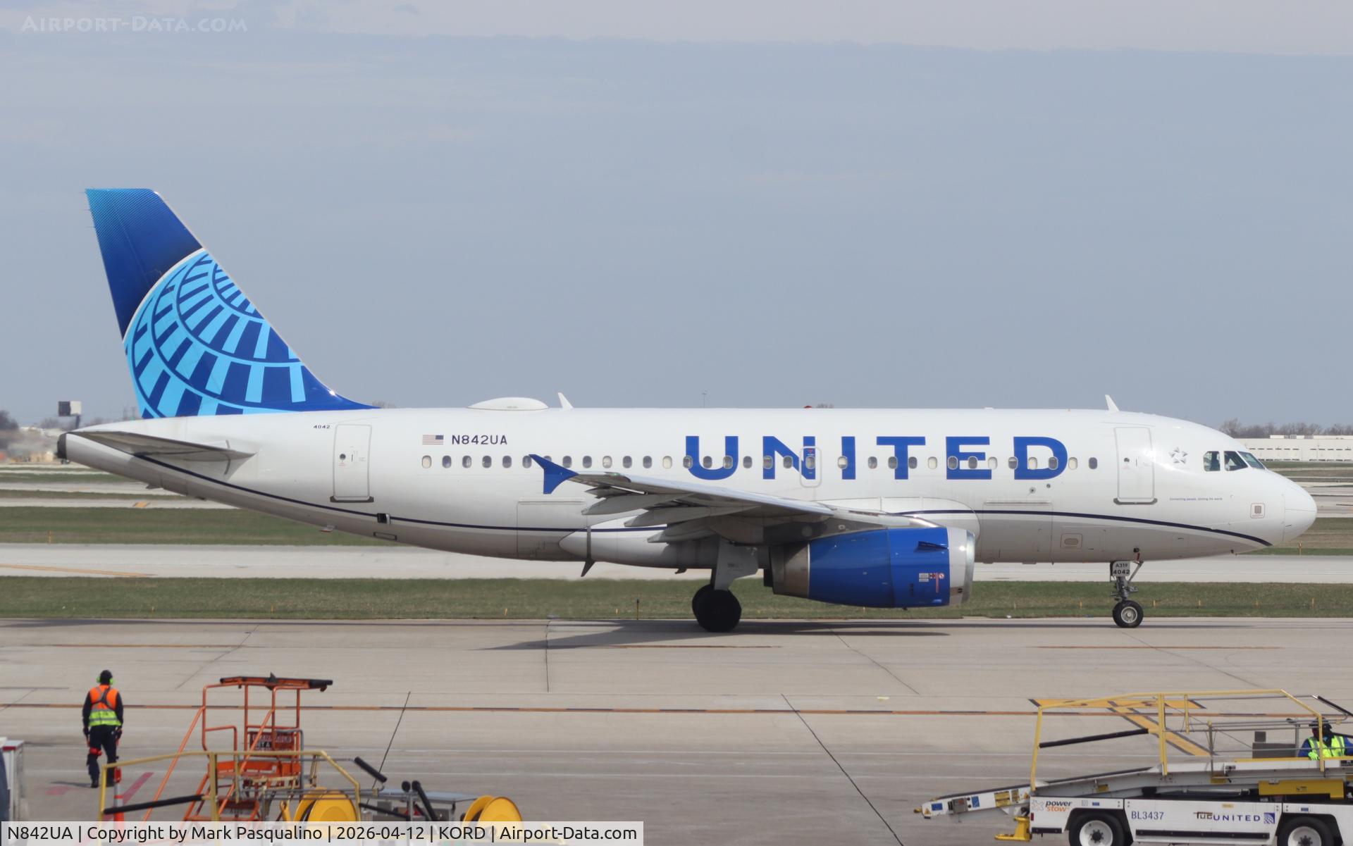 N842UA, 2001 Airbus A319-131 C/N 1569, Airbus A319-131