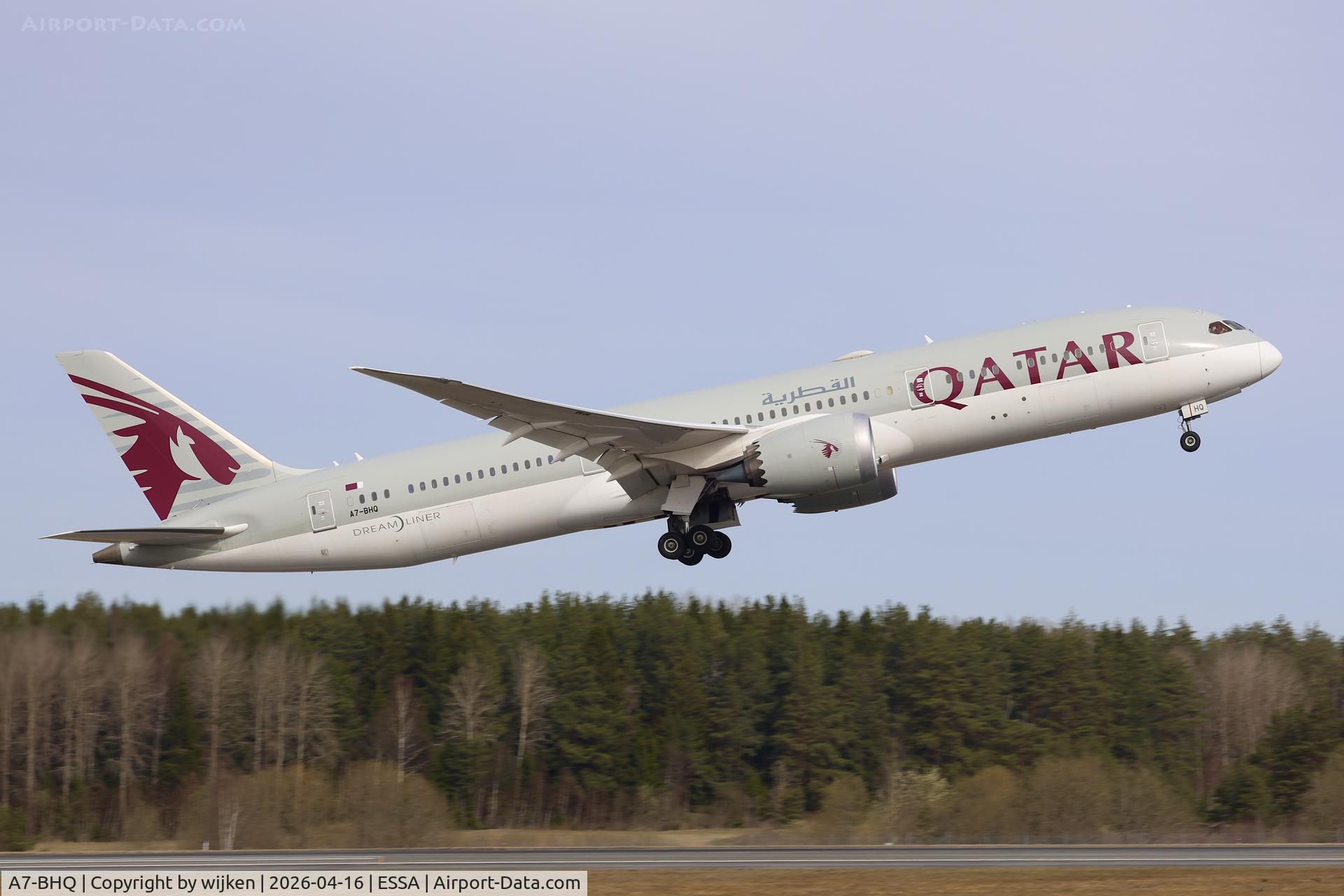 A7-BHQ, 2023 Boeing 787-9 Dreamliner C/N 64225, Rwy 08