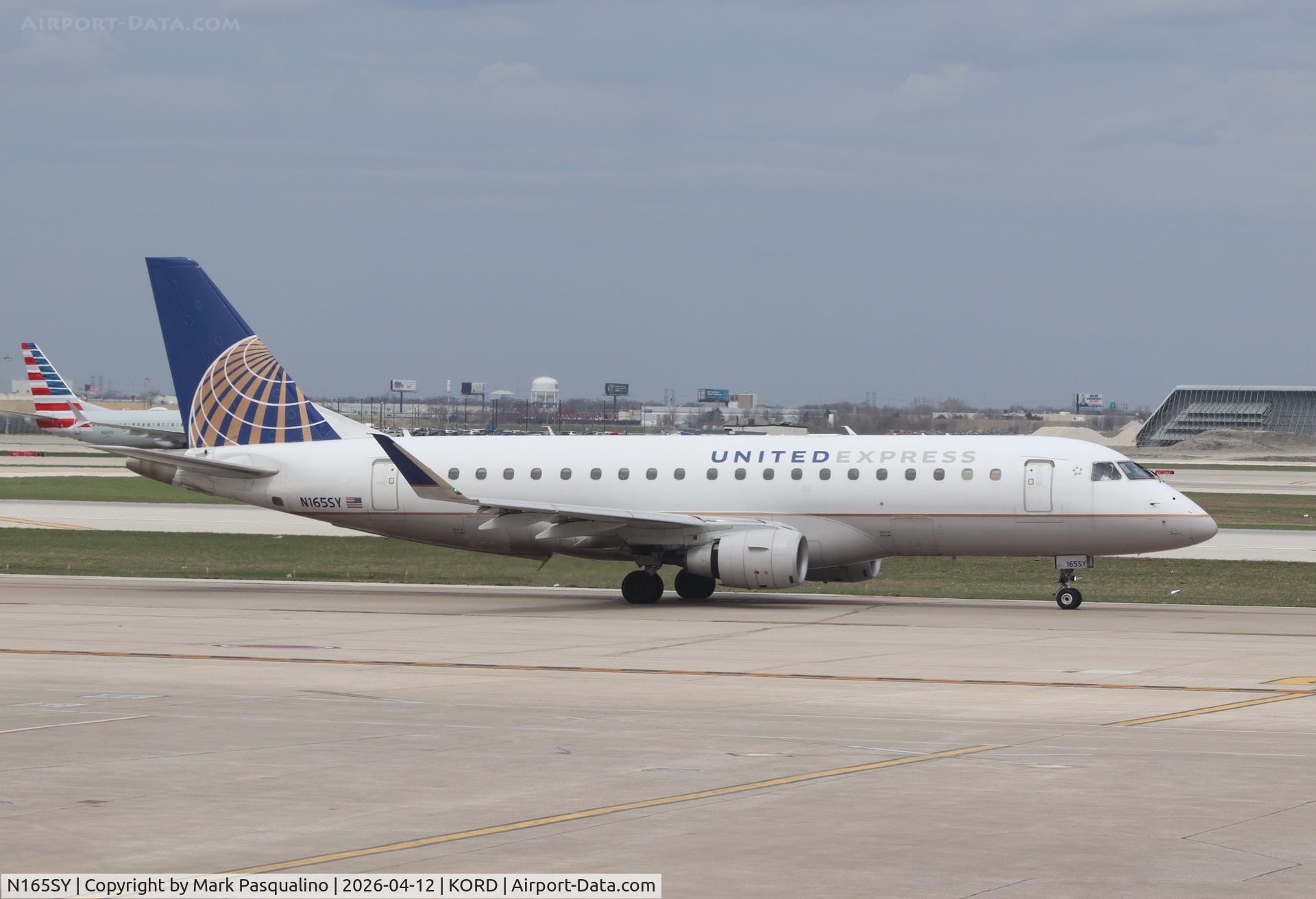 N165SY, 2016 Embraer 175LR (ERJ-170-200LR) C/N 17000613, ERJ-170-200LR