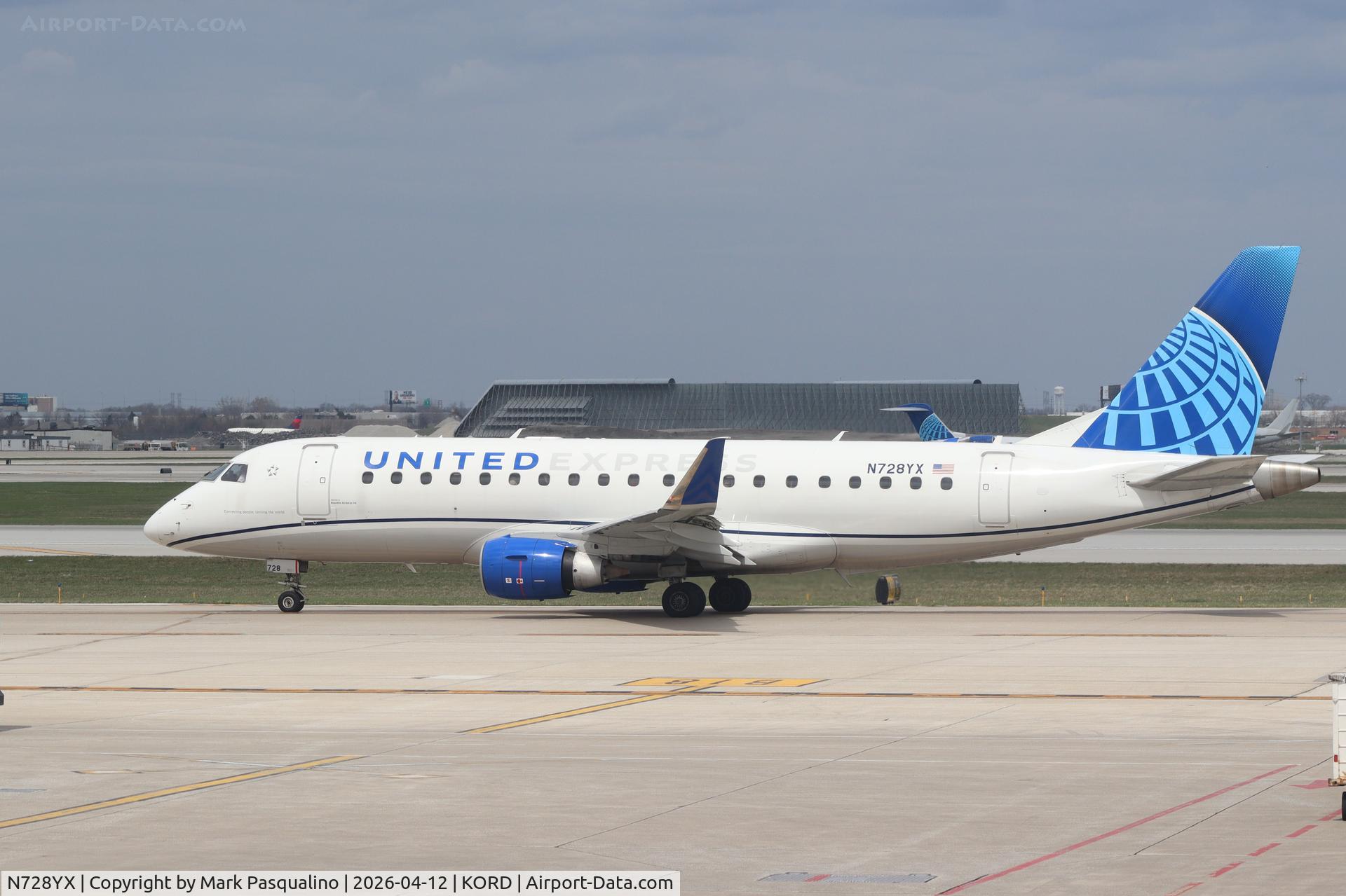N728YX, 2015 Embraer 175LR (ERJ-170-200LR) C/N 17000510, ERJ-170-200LR