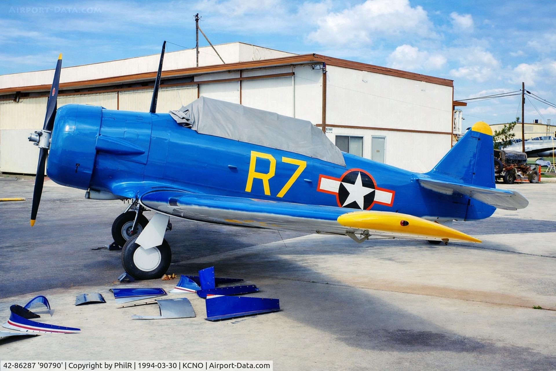 D-FSIX, 1953 North American T-6J Harvard Mk. IV C/N CCF-4-464, 90790 (42-86287) 1944 NA SN-5J Texan USN Planes of Fame Chino
