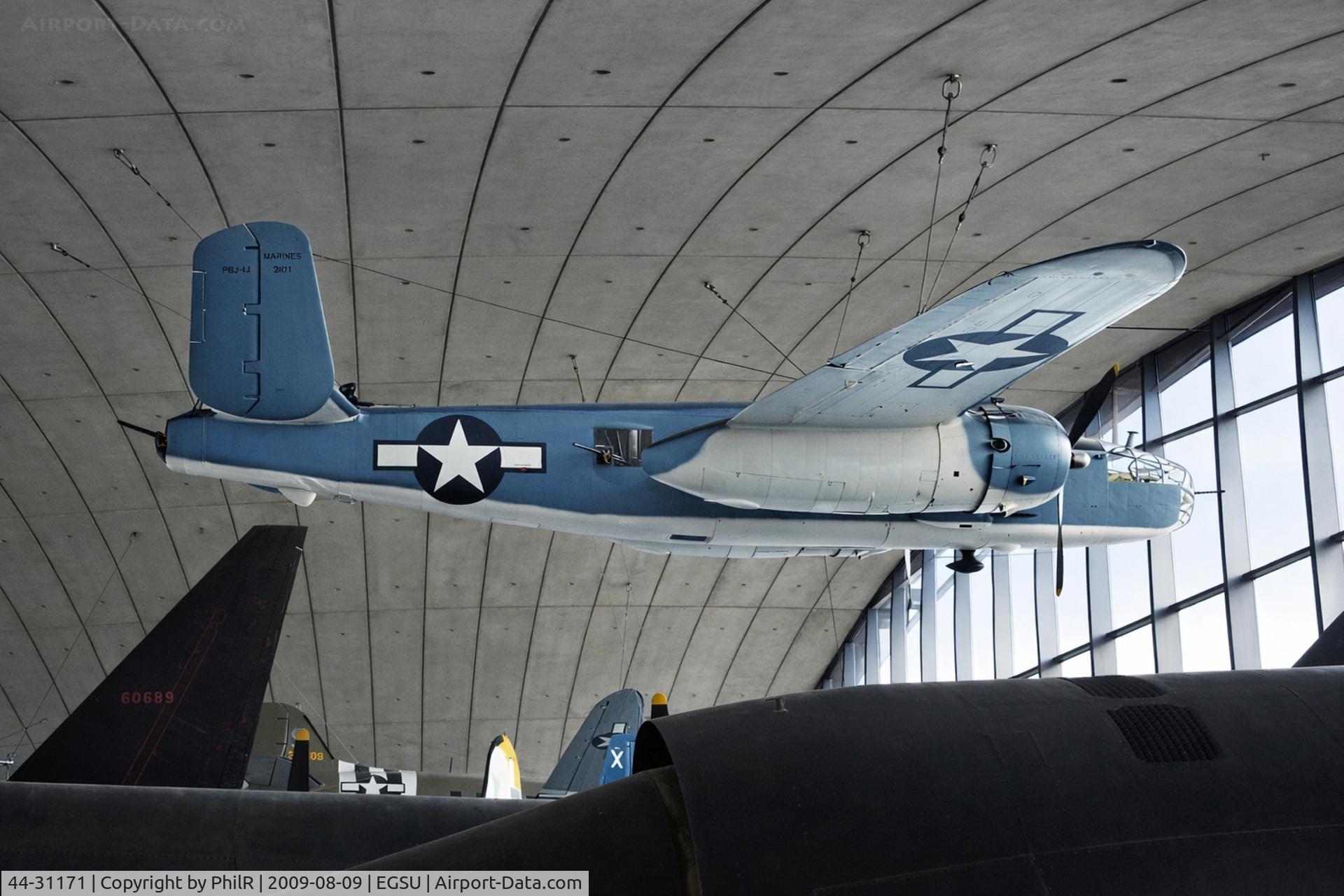 44-31171, 1944 North American B-25J Mitchell C/N 108-37246, 44-31171 1944 North American B-25J displayed as 31171 NA PBJ-1J USMC Duxford 