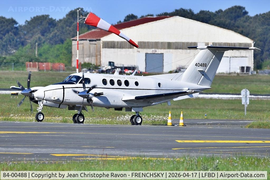 84-00488, Beechcraft C-12T-3 Huron C/N BL-122, Wiesbaden (WIE) Bordeaux (BOD) (DUKE97)