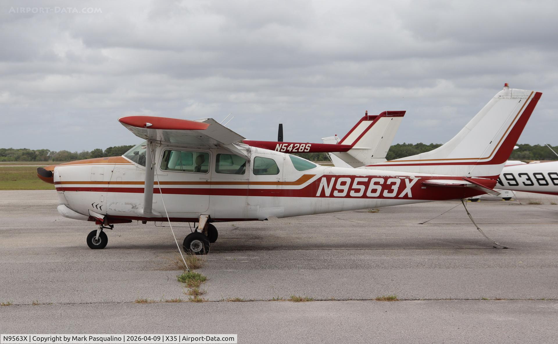 N9563X, 1962 Cessna 210B C/N 21057863, Cessna 210B