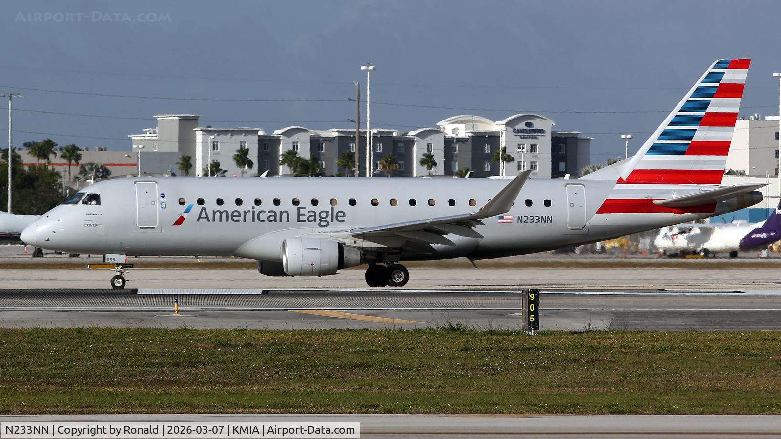 N233NN, 2016 Embraer 175LR (ERJ-170-200LR) C/N 17000561, at mia