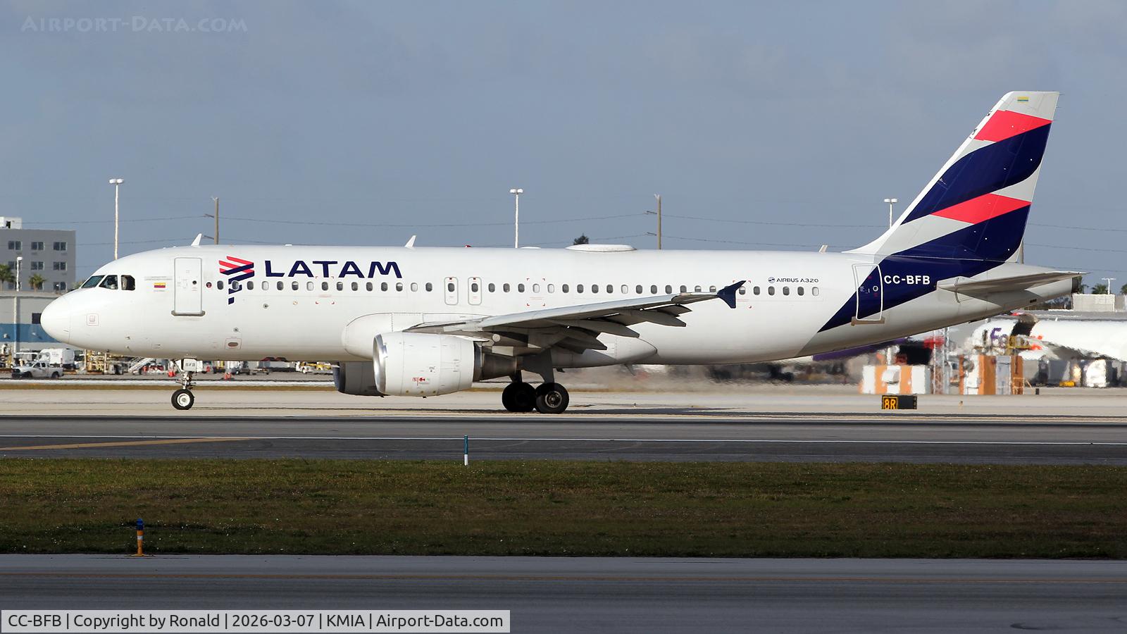 CC-BFB, 2012 Airbus A320-214 C/N 5263, at mia