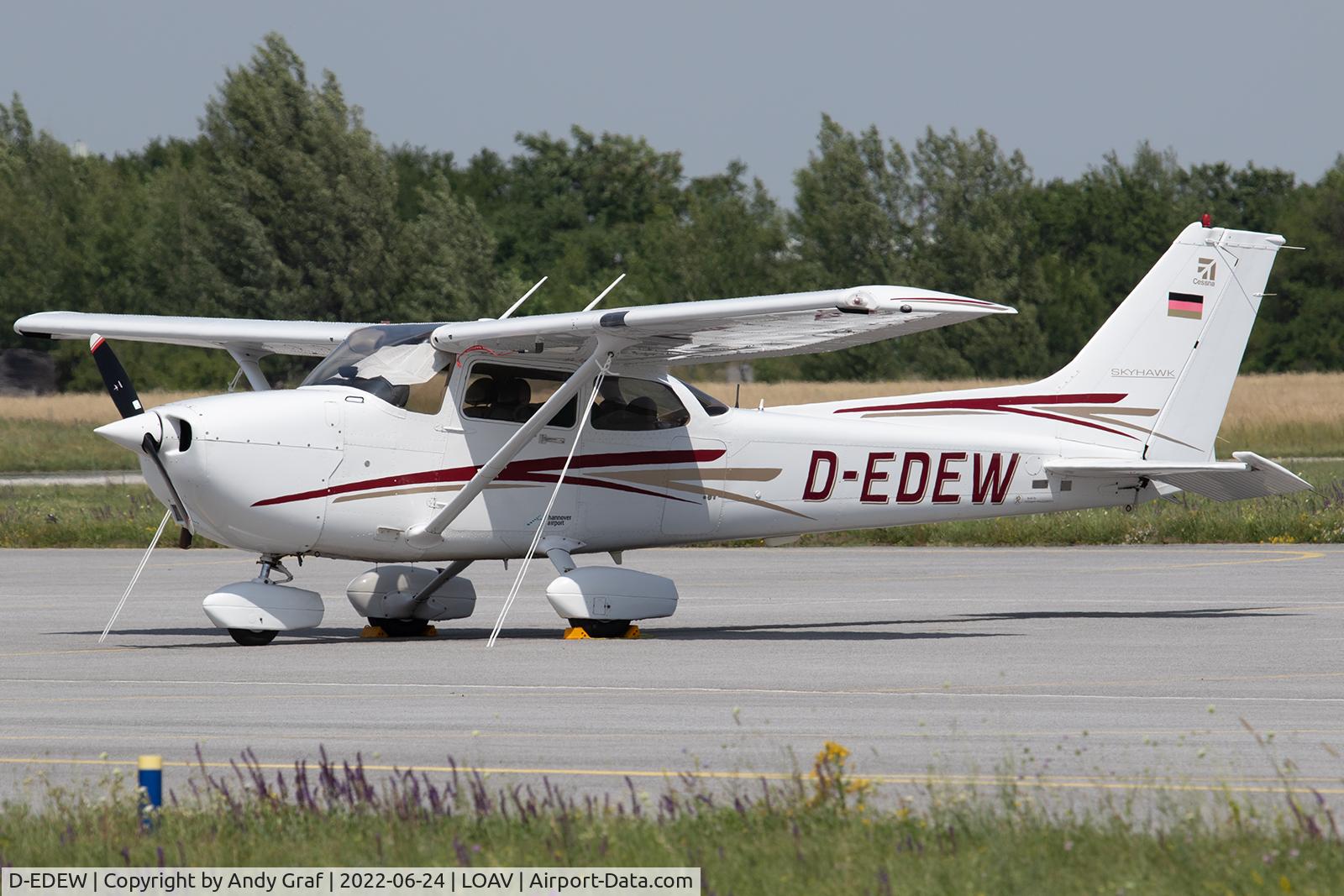 D-EDEW, 2005 Cessna 172R C/N 17281237, Untitled Cessna 172