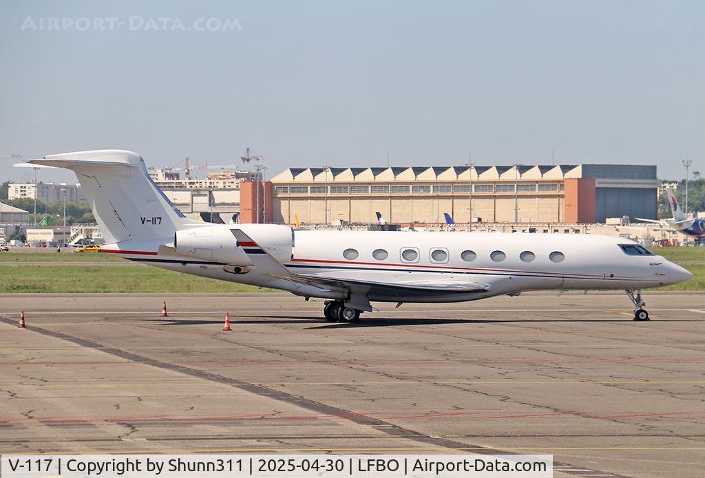 V-117, 2014 Gulfstream Aerospace GVI G650ER C/N 6117, Parked at the General Aviation area...