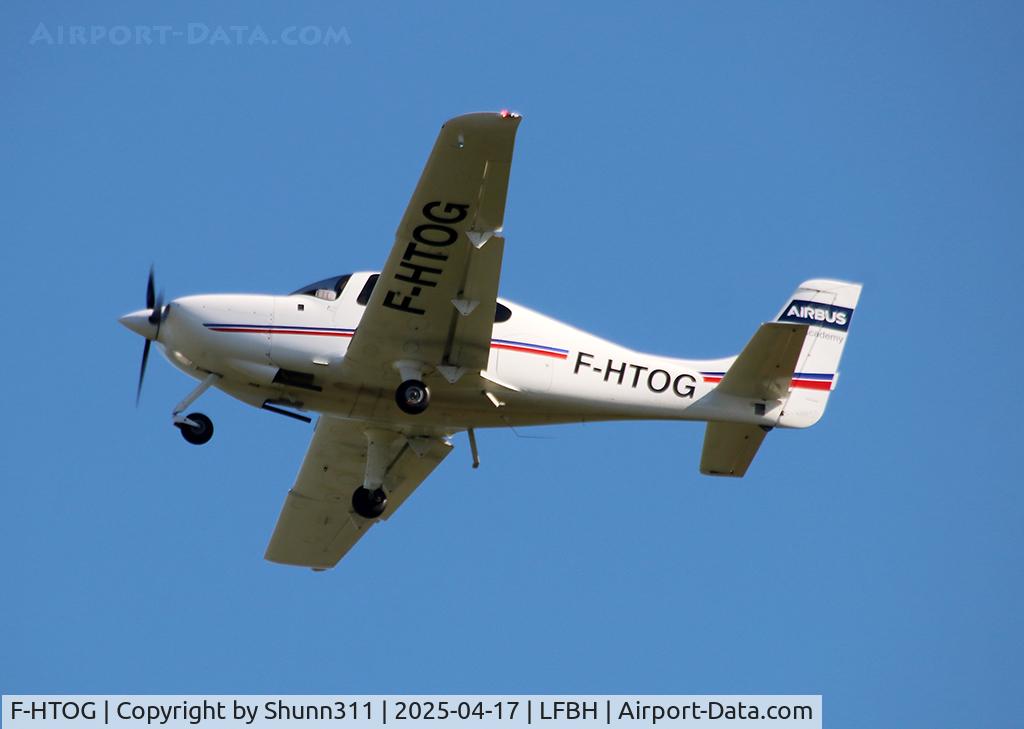 F-HTOG, Cirrus SR20 C/N 2044, Go around for exercices...
