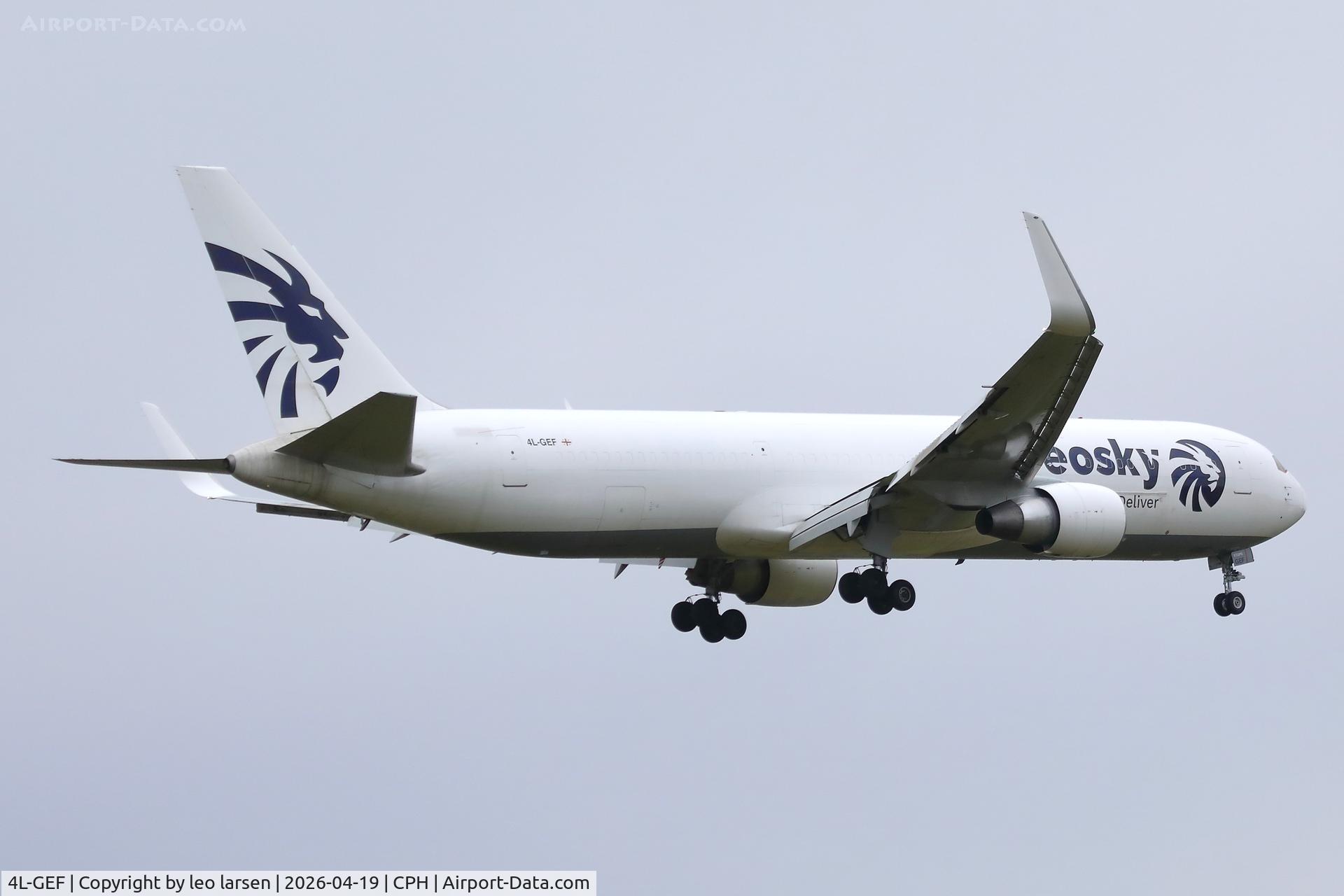 4L-GEF, 2001 Boeing B-767-33A(ER)(BCF) C/N 30564, Copenhagen 19.4.2026