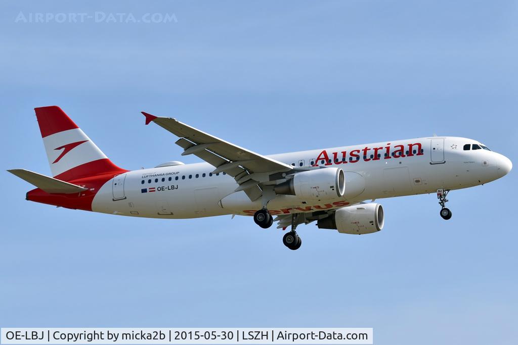 OE-LBJ, 2001 Airbus A320-214 C/N 1553, Landing